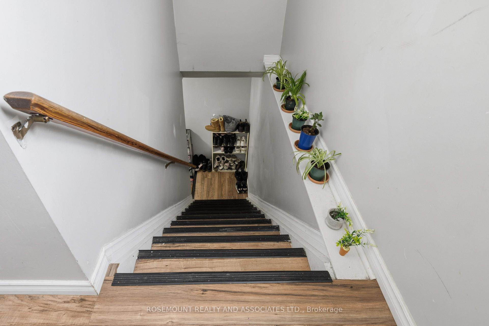 Photo 10 of 287 Sutherland Drive, Kingston, Rideau — HOMEH