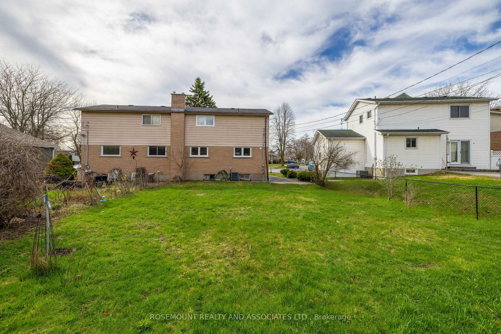 Photo 25 of 287 Sutherland Drive, Kingston, Rideau — HOMEH