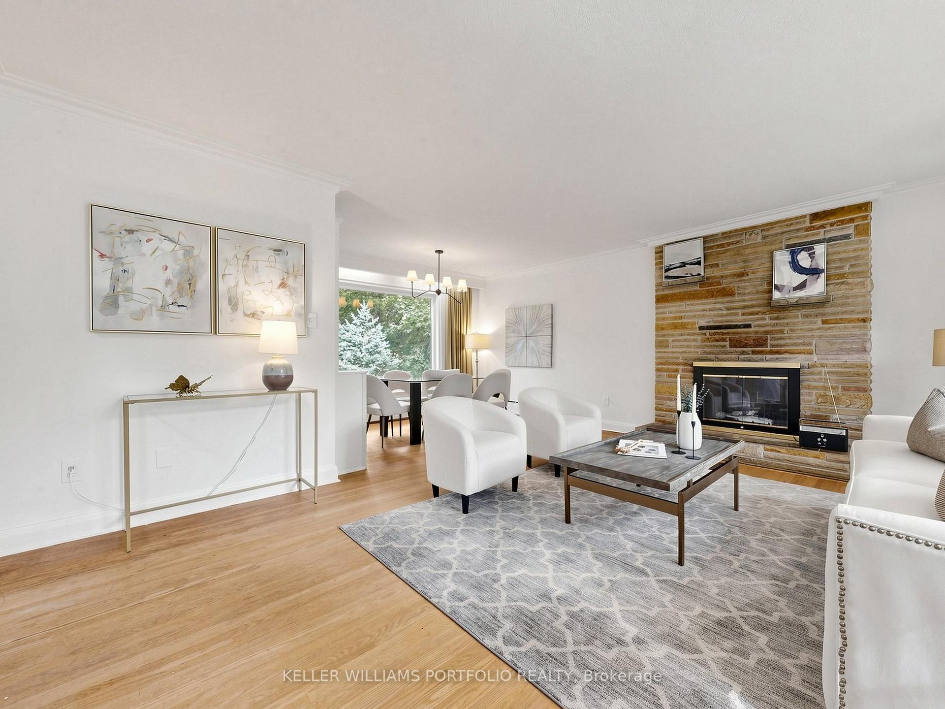Photo 8 of 1309 Martley Drive E, Mississauga, Lorne Park — HOMEH