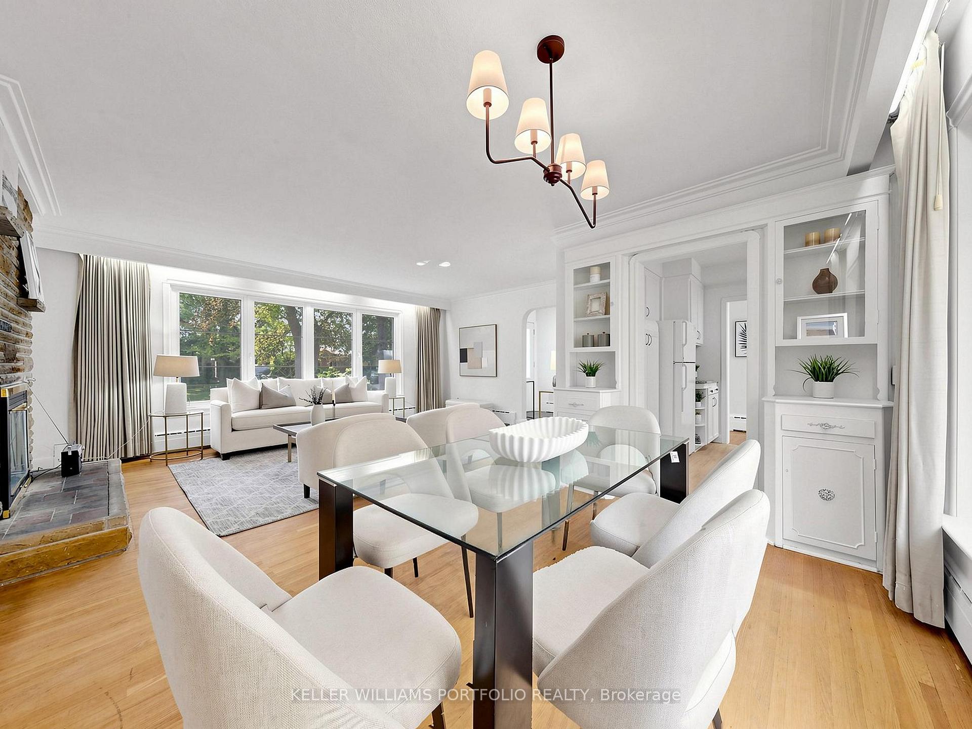 Photo 11 of 1309 Martley Drive E, Mississauga, Lorne Park — HOMEH