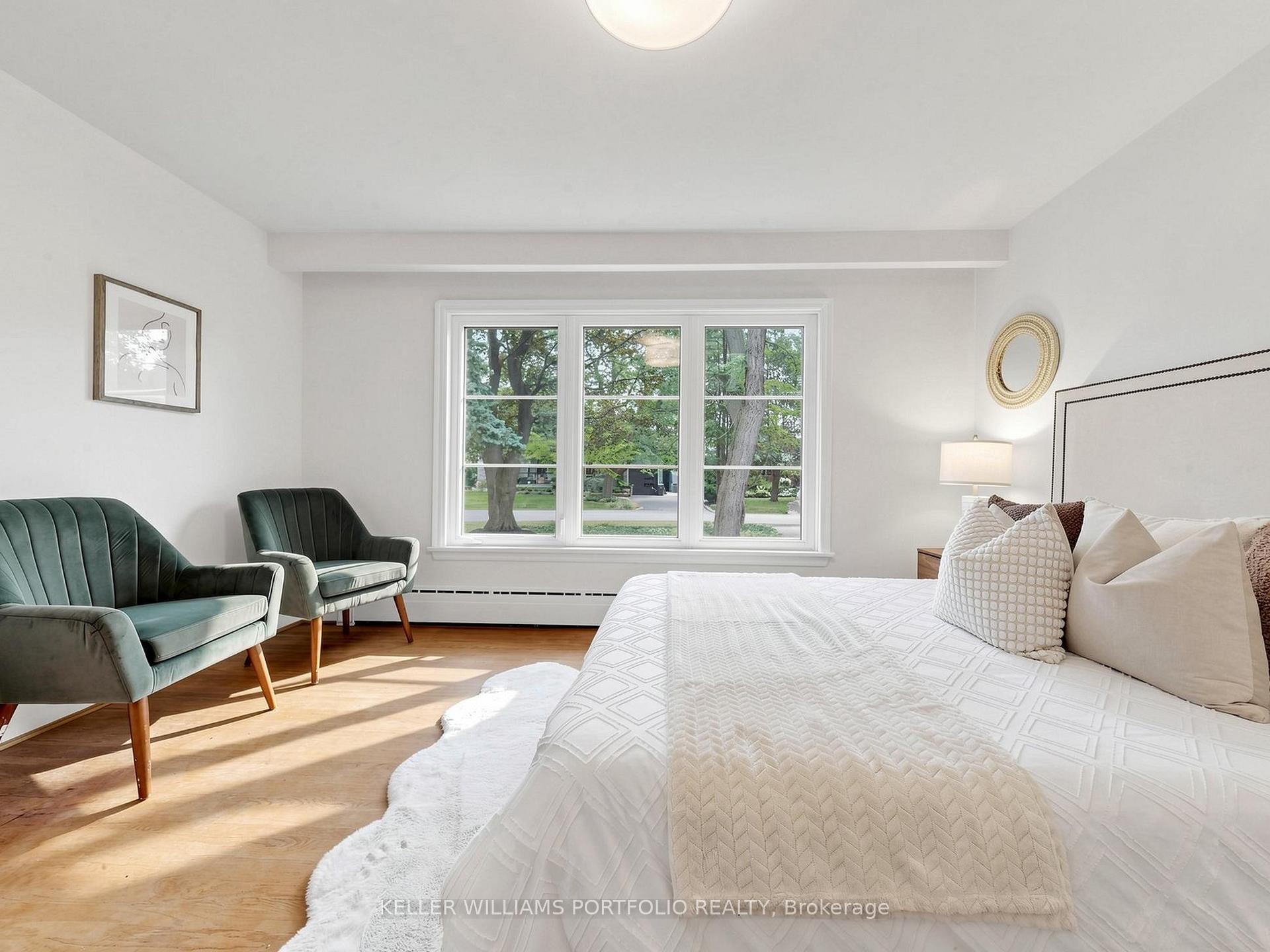 Photo 15 of 1309 Martley Drive E, Mississauga, Lorne Park — HOMEH
