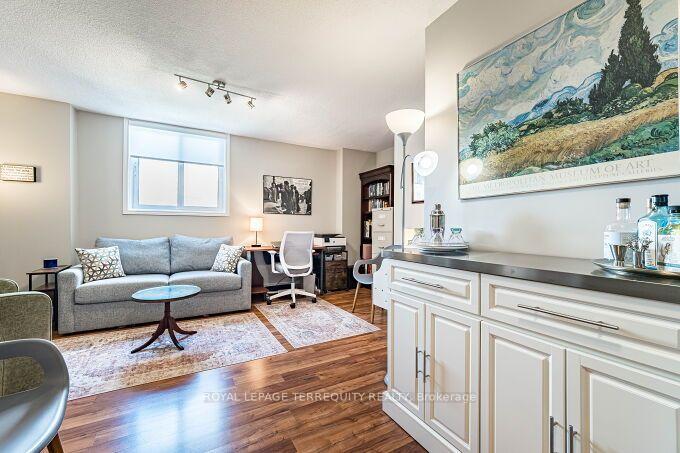 Photo 40 of Unit 1102, 812 Burnhamthorpe Road, Etobicoke, Markland Wood — HOMEH
