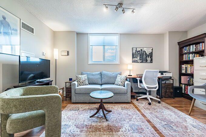 Photo 58 of Unit 1102, 812 Burnhamthorpe Road, Etobicoke, Markland Wood — HOMEH