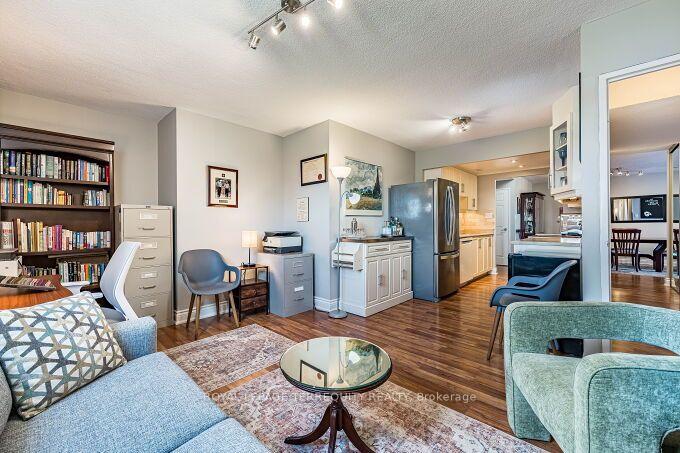 Photo 56 of Unit 1102, 812 Burnhamthorpe Road, Etobicoke, Markland Wood — HOMEH