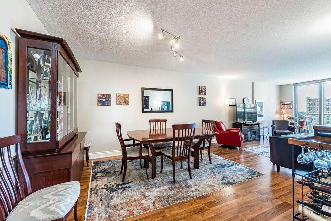 Photo 44 of Unit 1102, 812 Burnhamthorpe Road, Etobicoke, Markland Wood — HOMEH