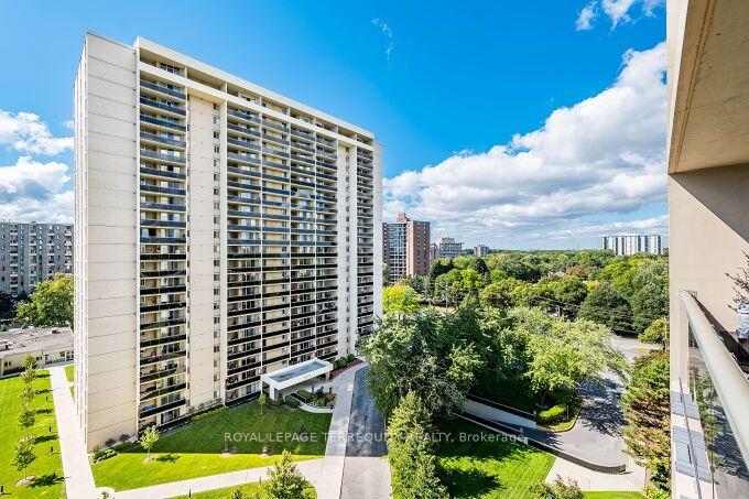 Photo 82 of Unit 1102, 812 Burnhamthorpe Road, Etobicoke, Markland Wood — HOMEH