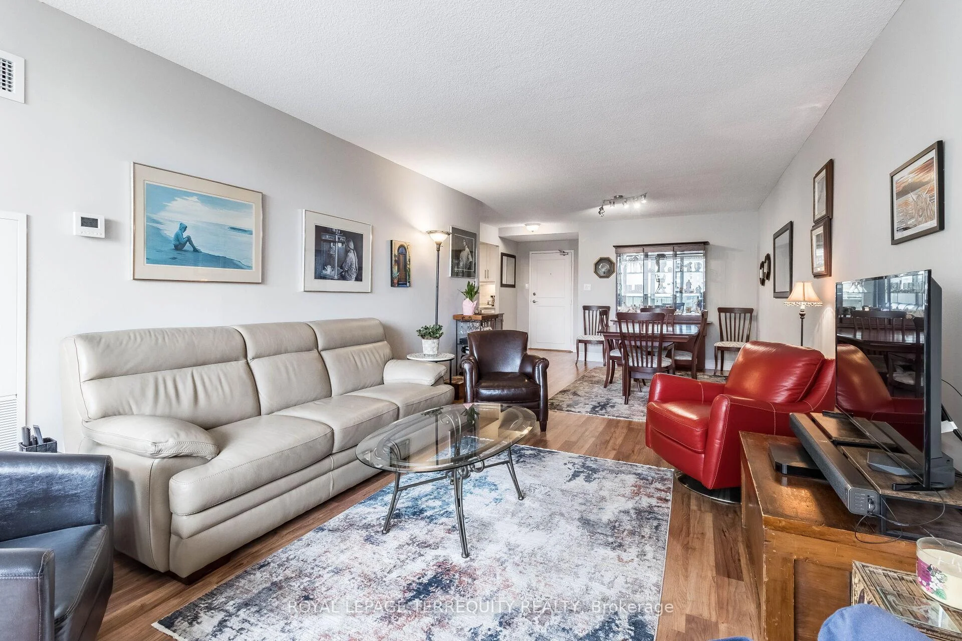 Photo 29 of Unit 1102, 812 Burnhamthorpe Road, Etobicoke, Markland Wood — HOMEH