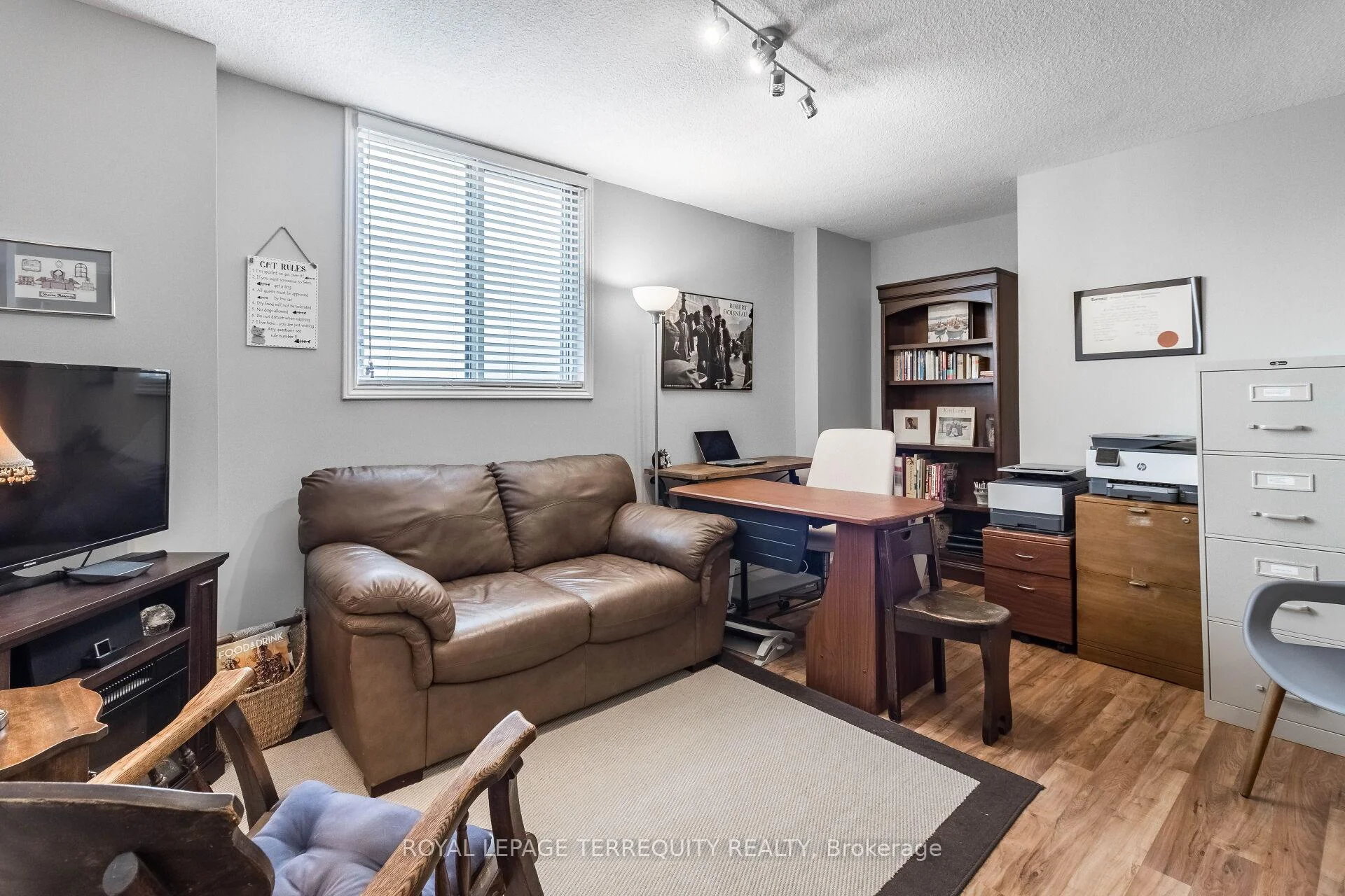 Photo 39 of Unit 1102, 812 Burnhamthorpe Road, Etobicoke, Markland Wood — HOMEH