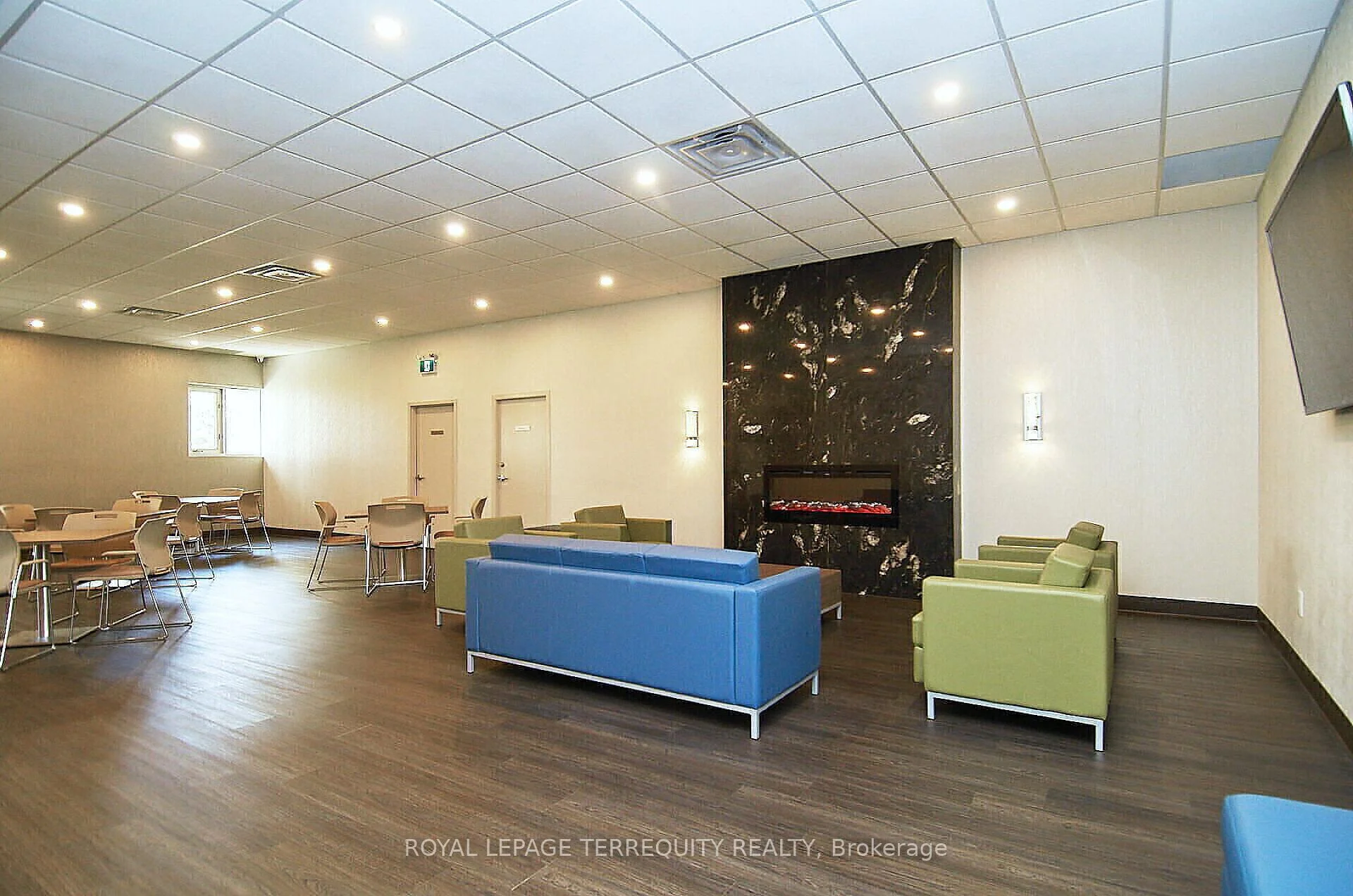 Photo 81 of Unit 1102, 812 Burnhamthorpe Road, Etobicoke, Markland Wood — HOMEH
