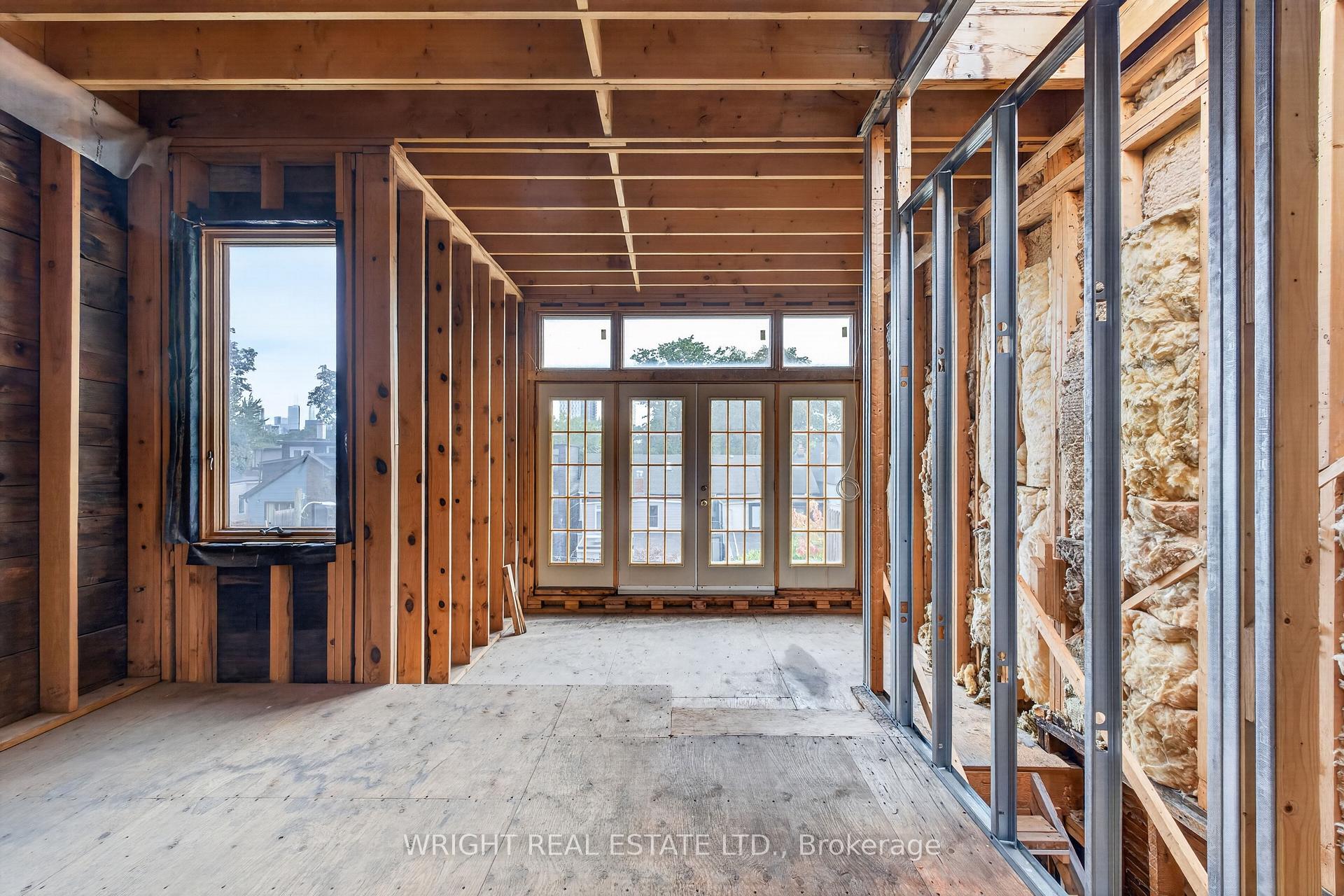Photo 15 of 31 Olive Avenue, Toronto, The Annex — HOMEH