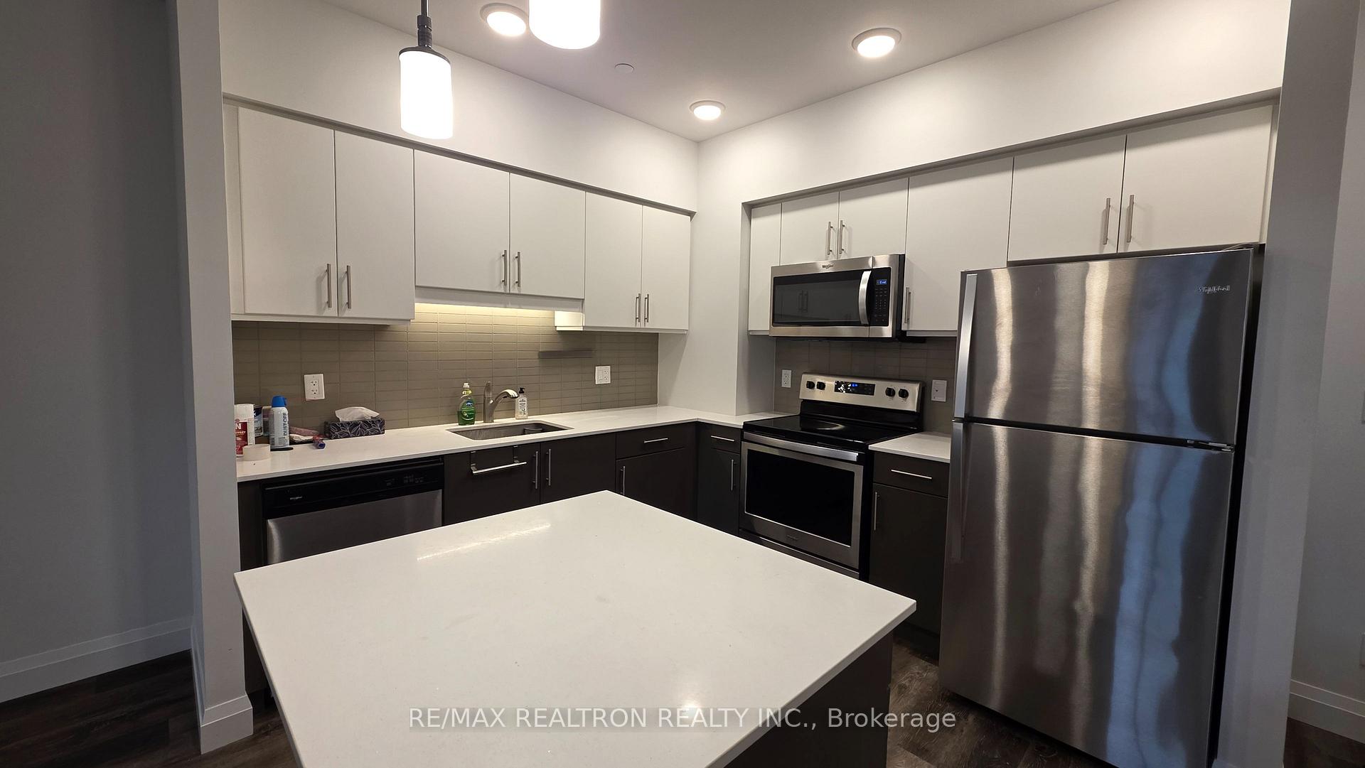 Photo 4 of Unit 302, 399 Queen Street S, Kitchener, Cedar Hill — HOMEH