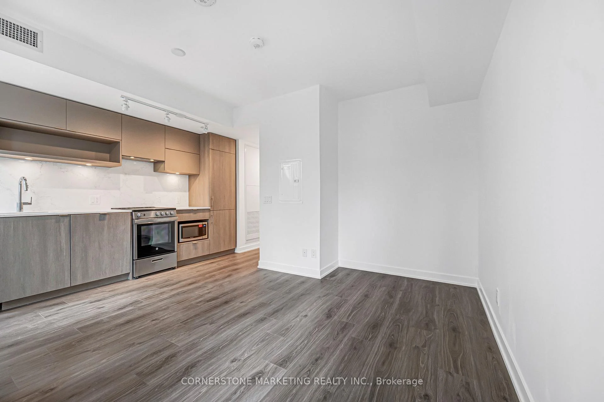 Photo 10 of Unit 910, 100 Queen Street E, Toronto, Church-Yonge Corridor — HOMEH