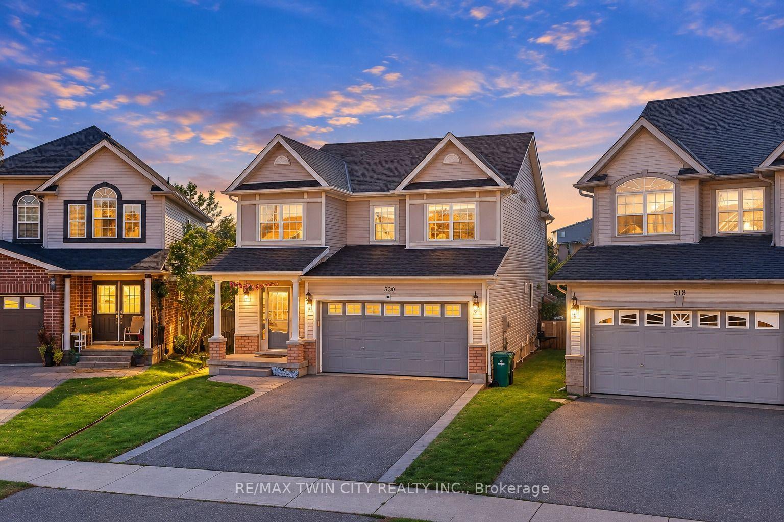 Photo 2 of 320 Brandenburg Place, Waterloo, Clair Hills — HOMEH