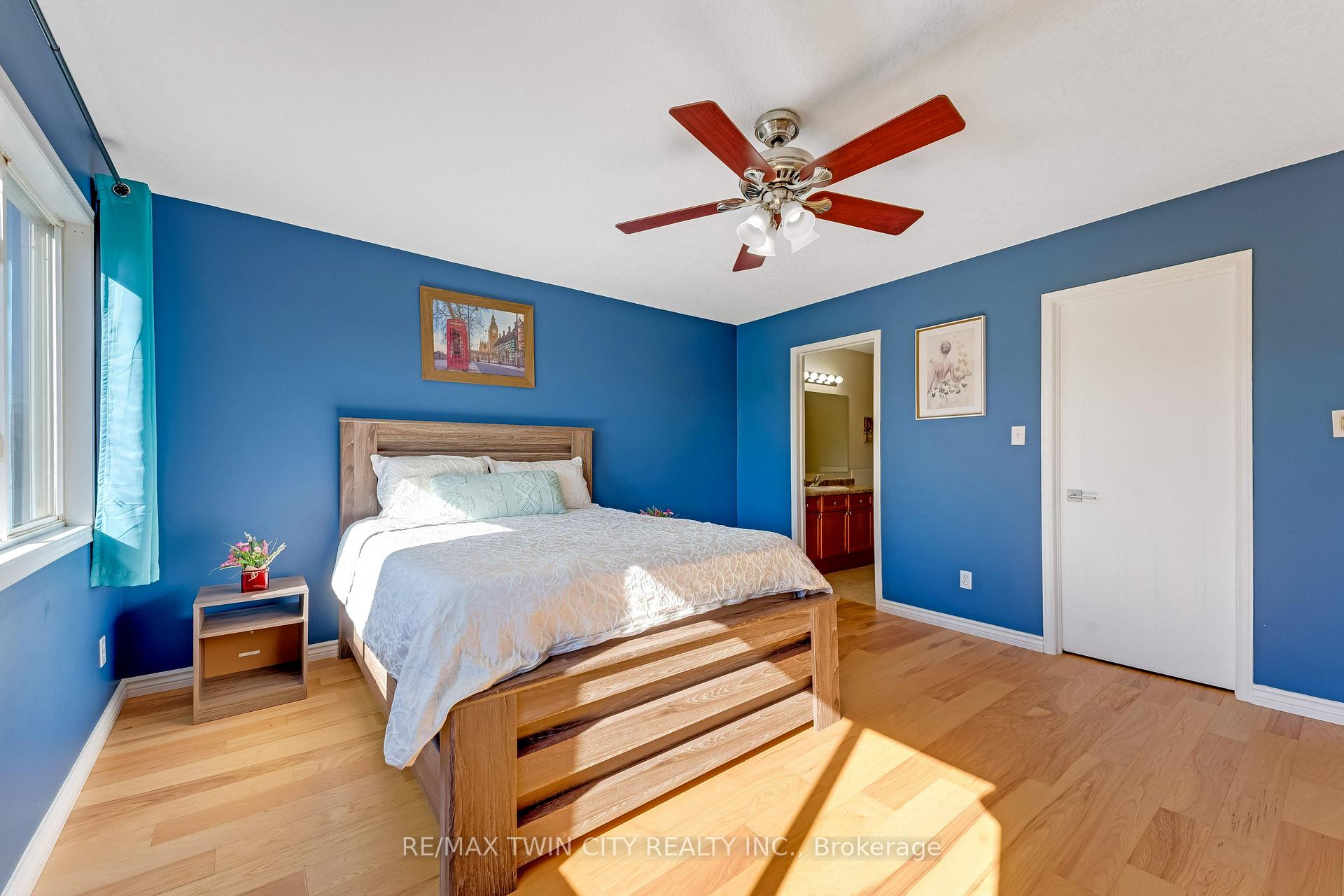 Photo 20 of 320 Brandenburg Place, Waterloo, Clair Hills — HOMEH