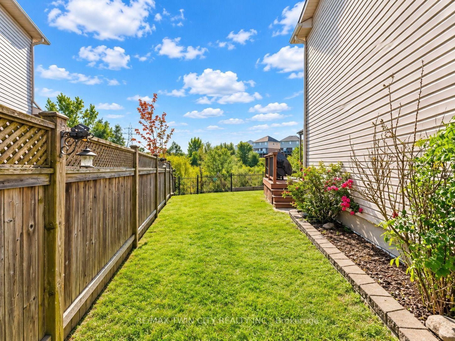 Photo 36 of 320 Brandenburg Place, Waterloo, Clair Hills — HOMEH
