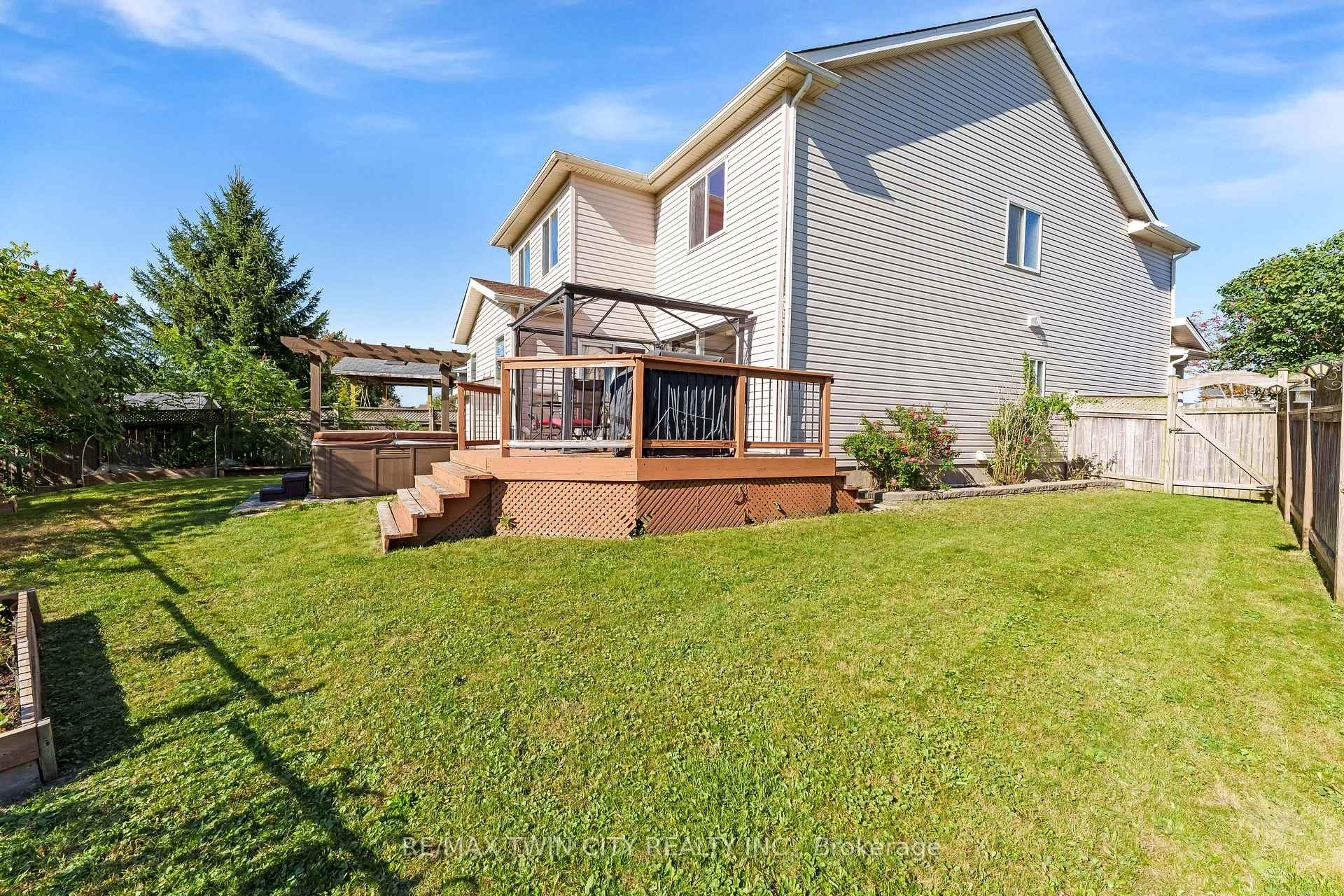 Photo 37 of 320 Brandenburg Place, Waterloo, Clair Hills — HOMEH