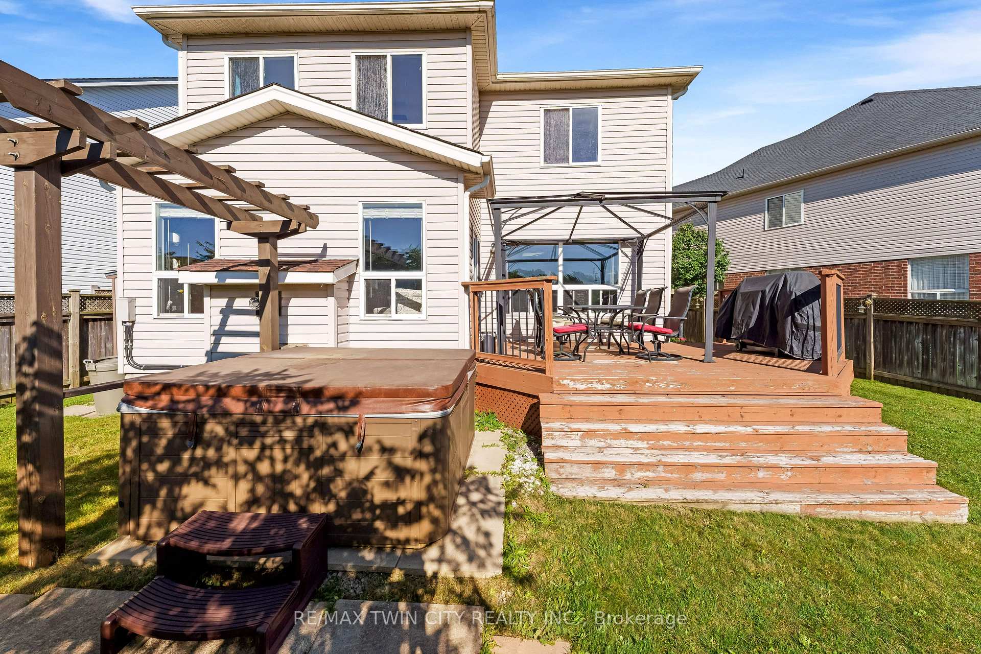 Photo 38 of 320 Brandenburg Place, Waterloo, Clair Hills — HOMEH
