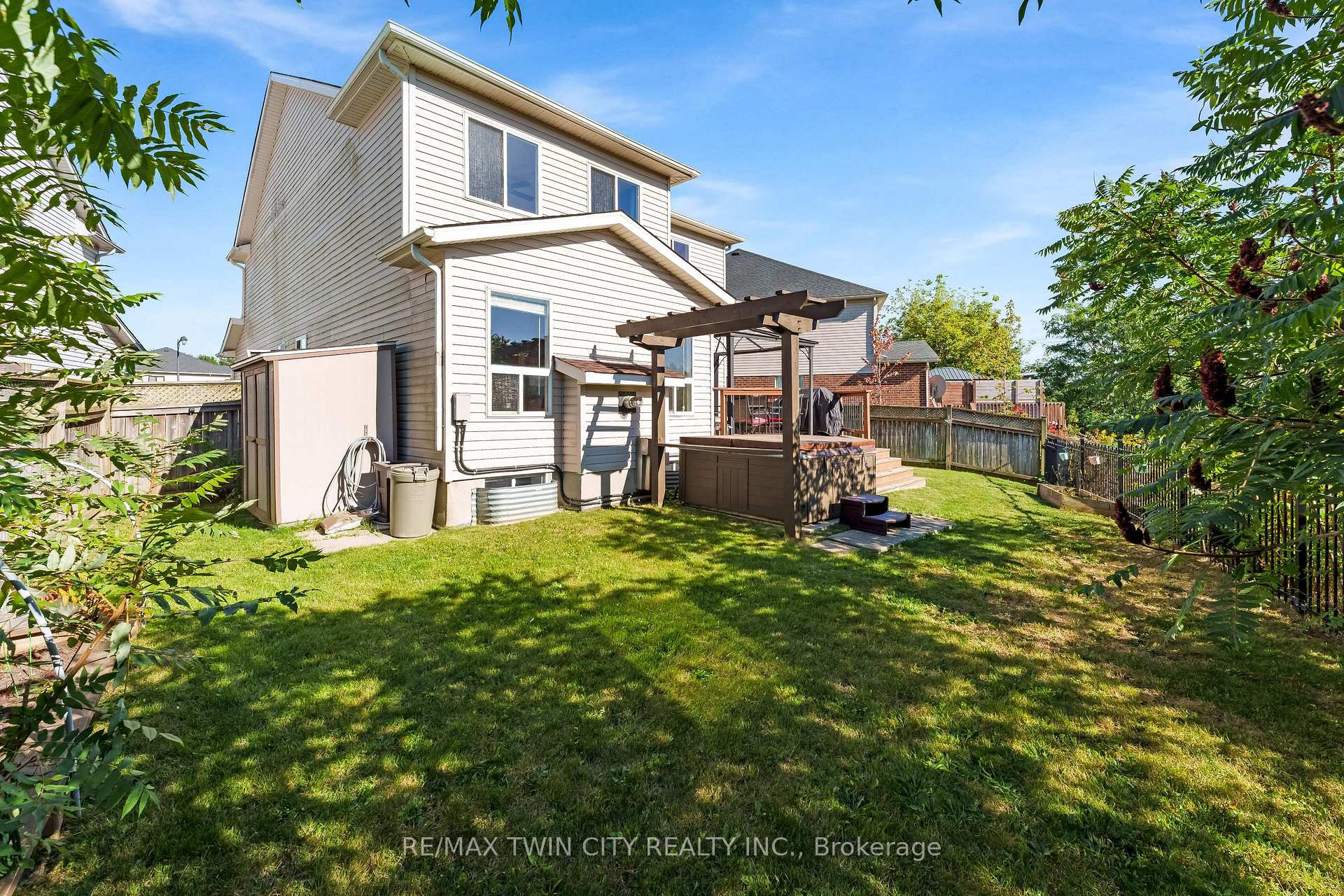 Photo 42 of 320 Brandenburg Place, Waterloo, Clair Hills — HOMEH