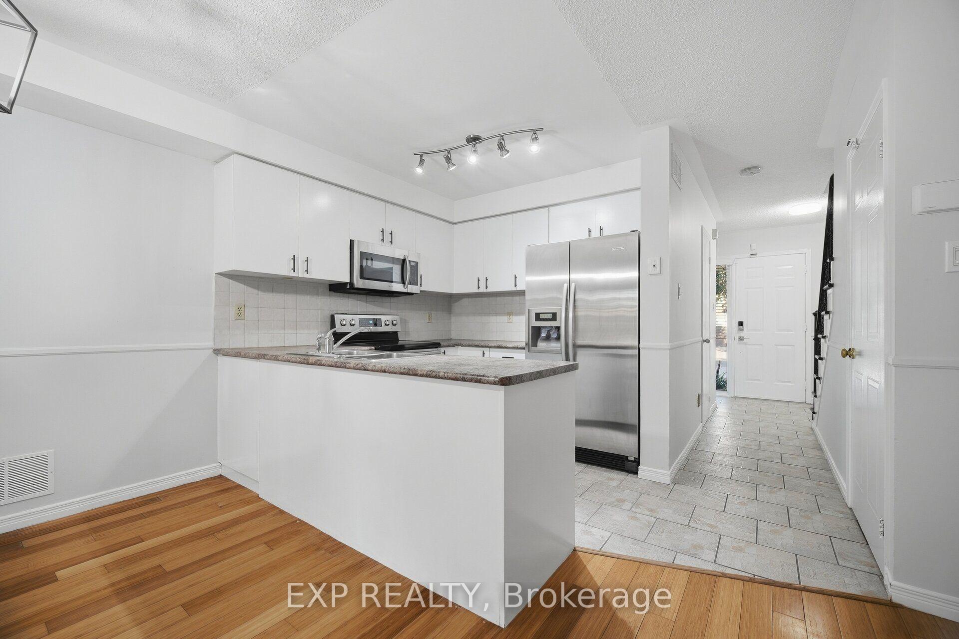 Photo 8 of 3103 Augusta Drive, Mississauga, Meadowvale — HOMEH
