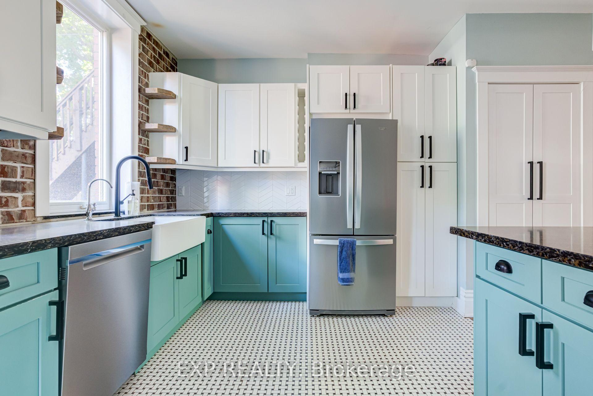 Photo 6 of 11 Lorne Avenue, Hamilton, Blakeley — HOMEH