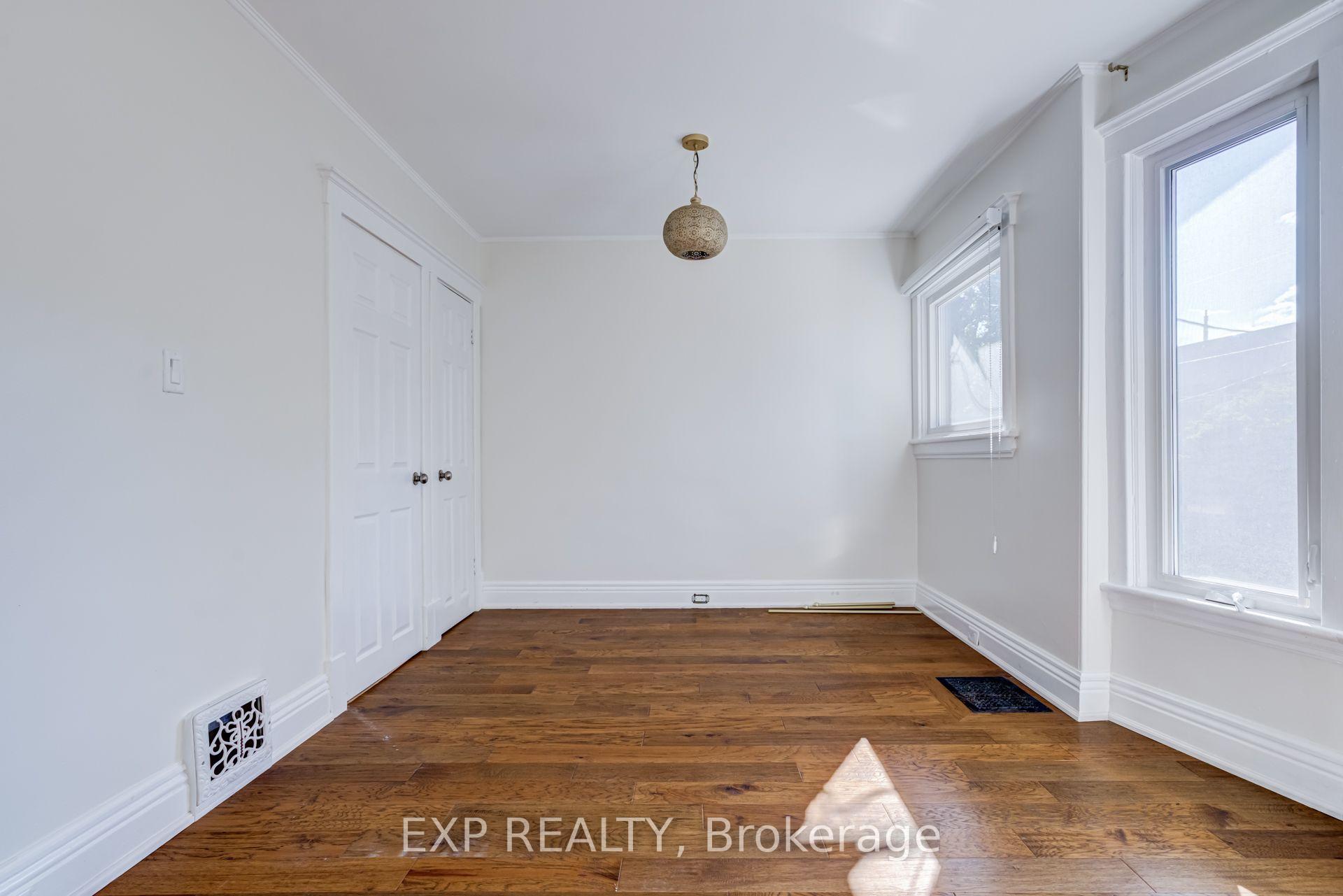 Photo 10 of 11 Lorne Avenue, Hamilton, Blakeley — HOMEH