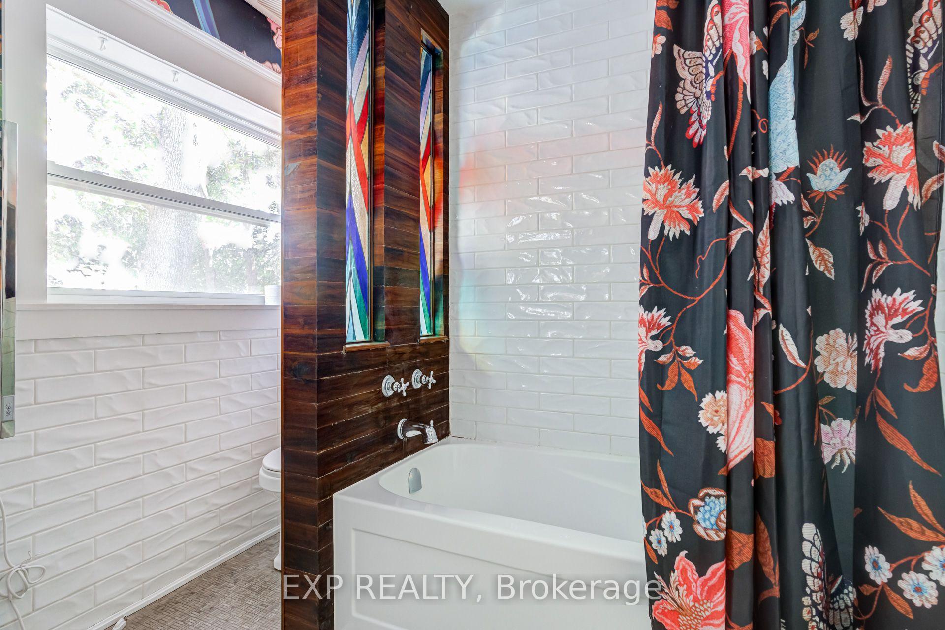 Photo 14 of 11 Lorne Avenue, Hamilton, Blakeley — HOMEH