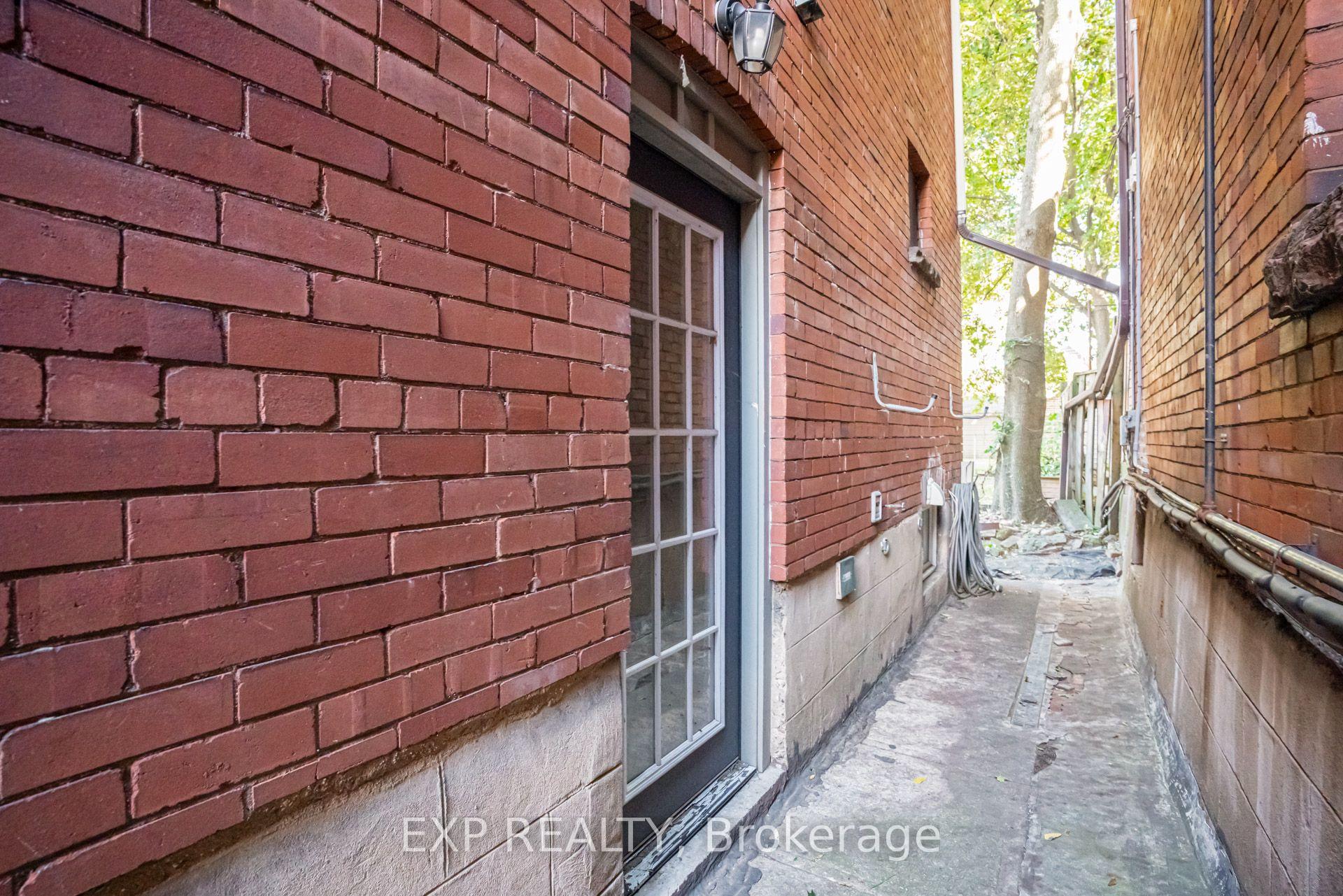 Photo 18 of 11 Lorne Avenue, Hamilton, Blakeley — HOMEH