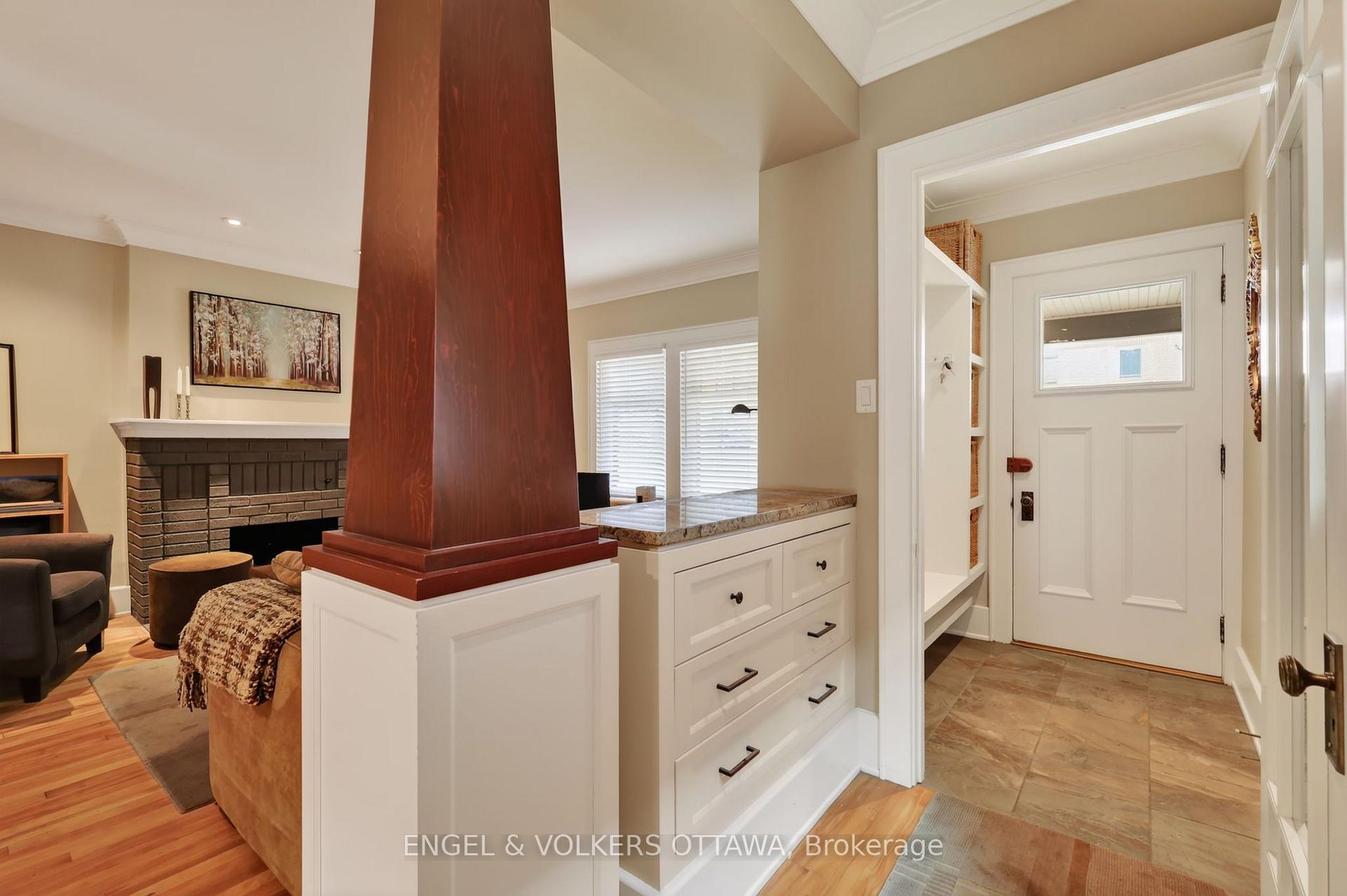 Photo 5 of 56 Willard Street, Ottawa, Old Ottawa South — HOMEH