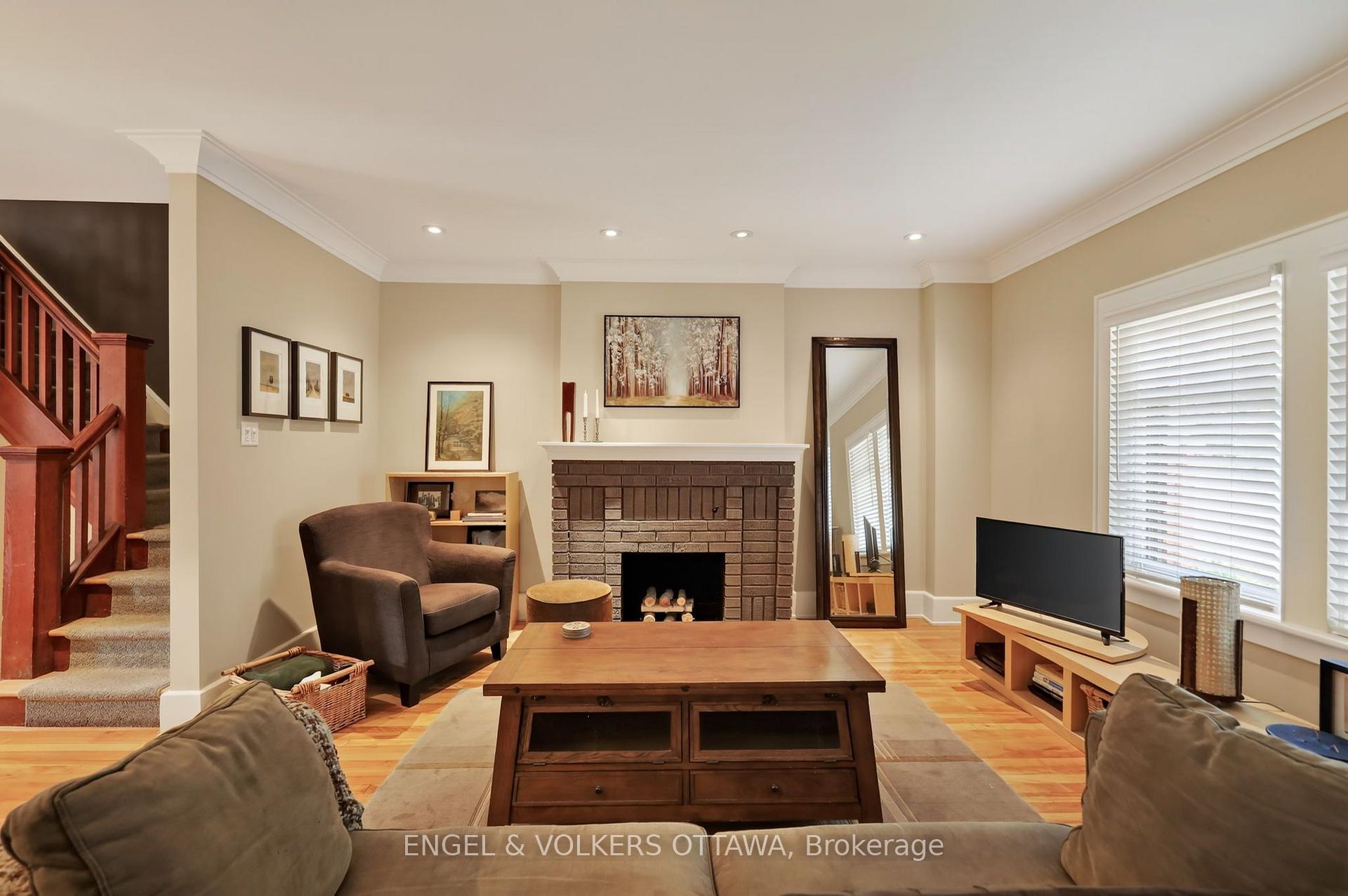 Photo 9 of 56 Willard Street, Ottawa, Old Ottawa South — HOMEH