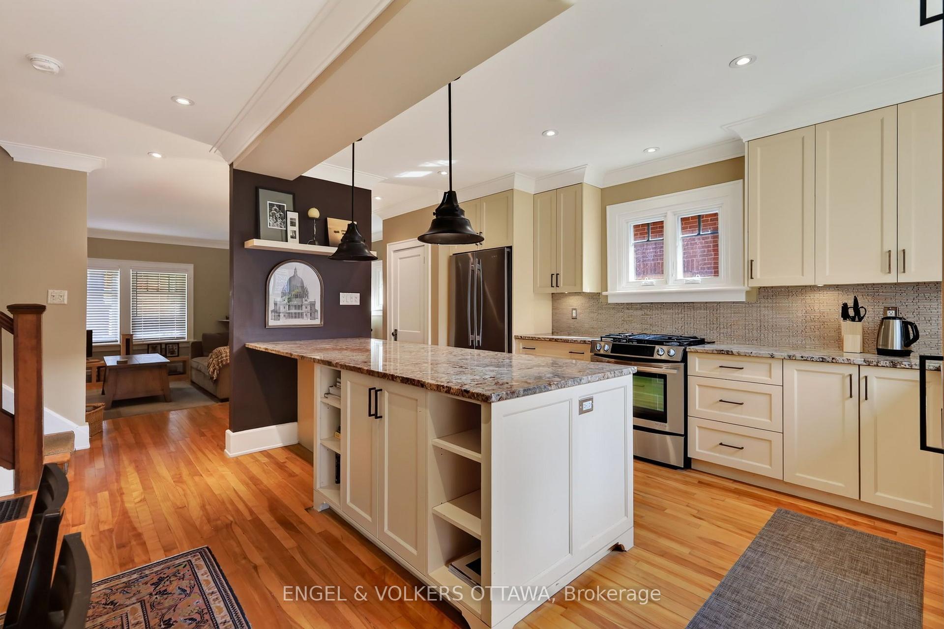 Photo 19 of 56 Willard Street, Ottawa, Old Ottawa South — HOMEH