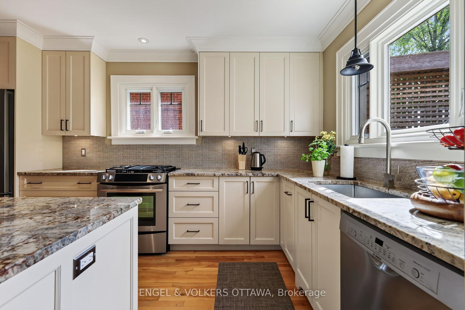 Photo 21 of 56 Willard Street, Ottawa, Old Ottawa South — HOMEH