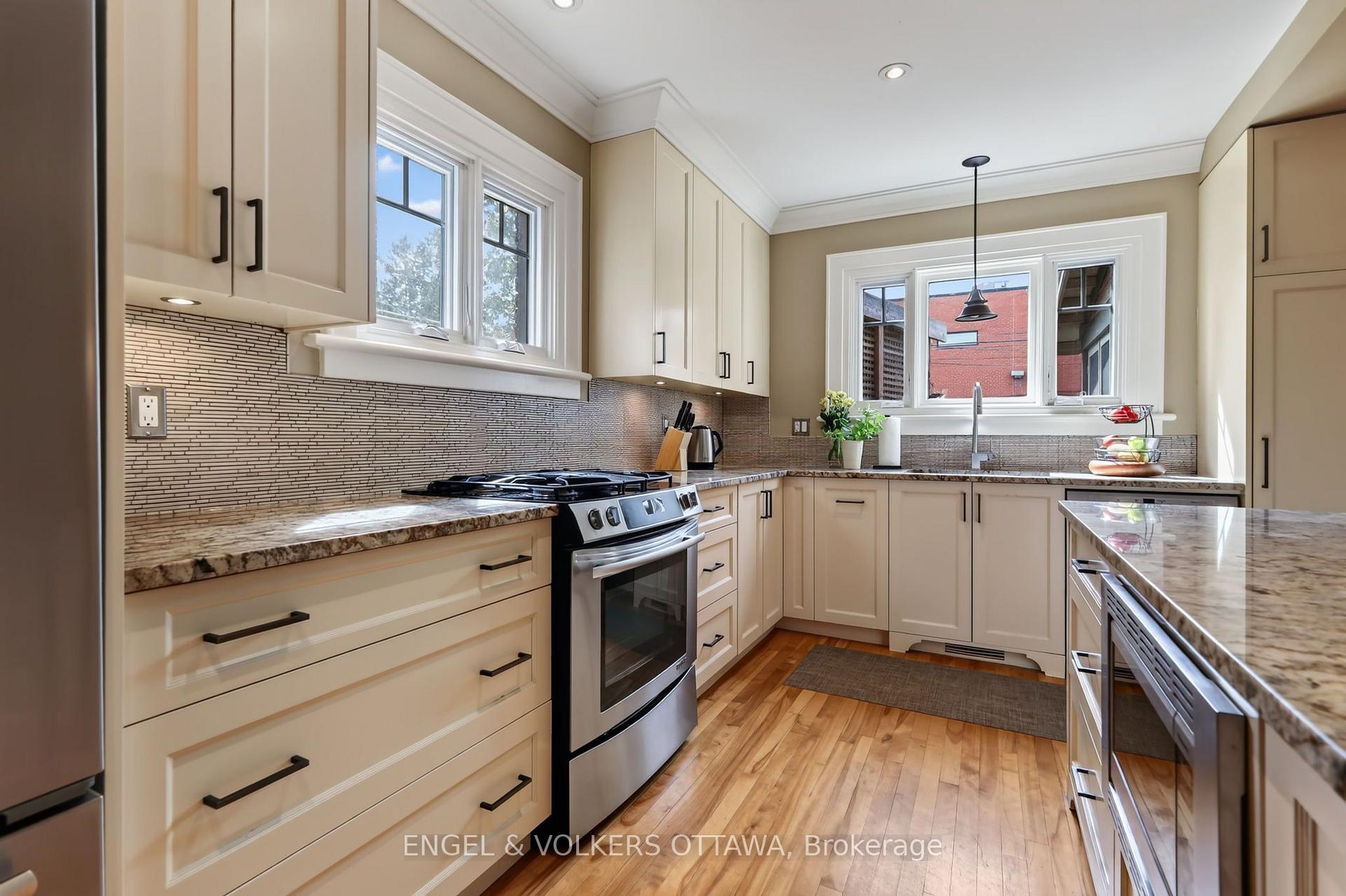 Photo 23 of 56 Willard Street, Ottawa, Old Ottawa South — HOMEH