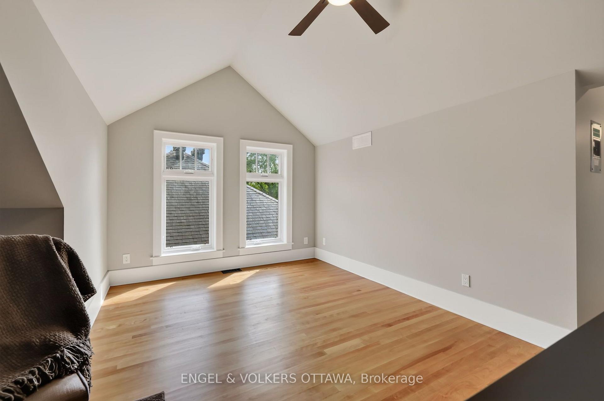 Photo 54 of 56 Willard Street, Ottawa, Old Ottawa South — HOMEH
