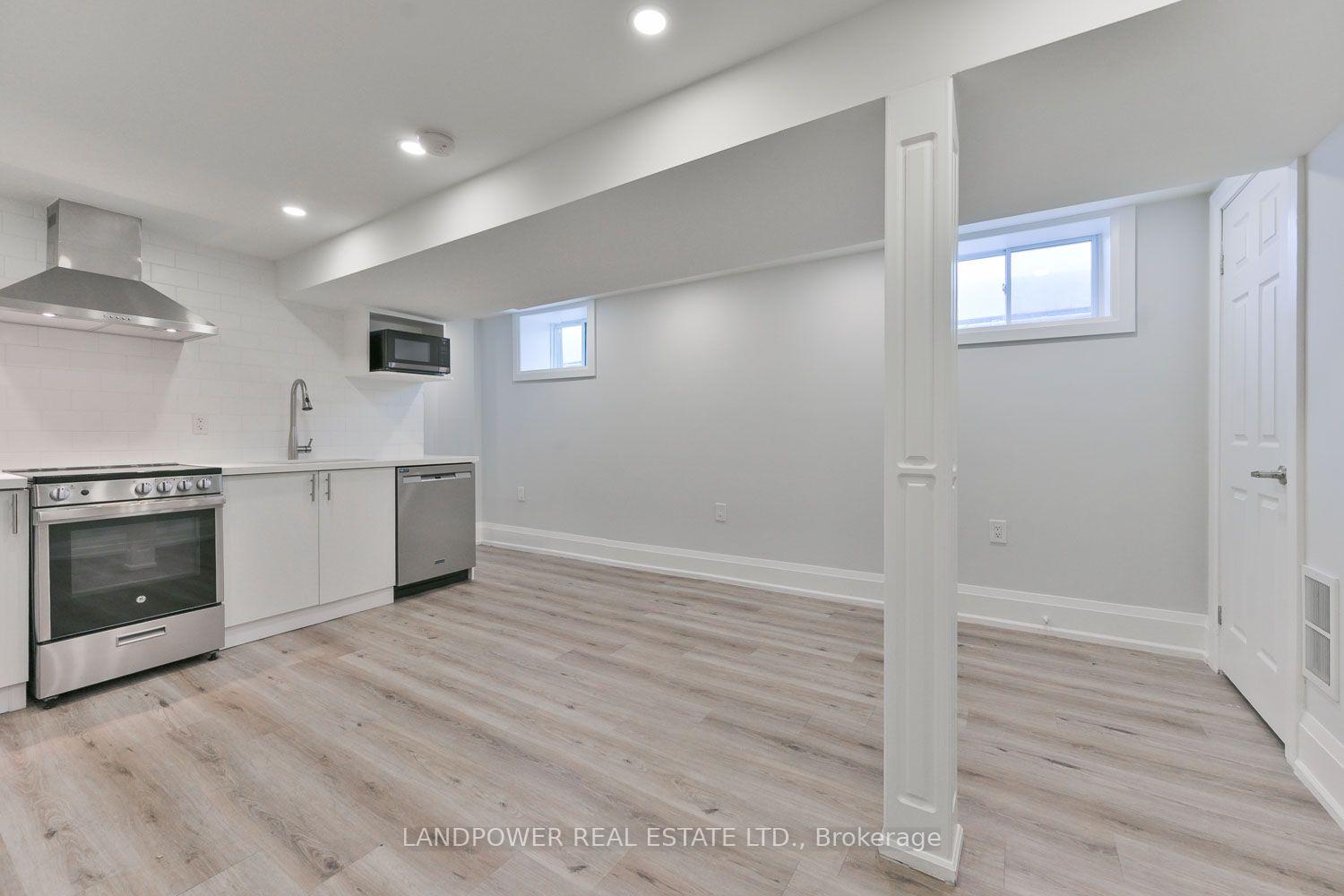 Photo 10 of 972 Cosburn Avenue, Toronto, East York — HOMEH