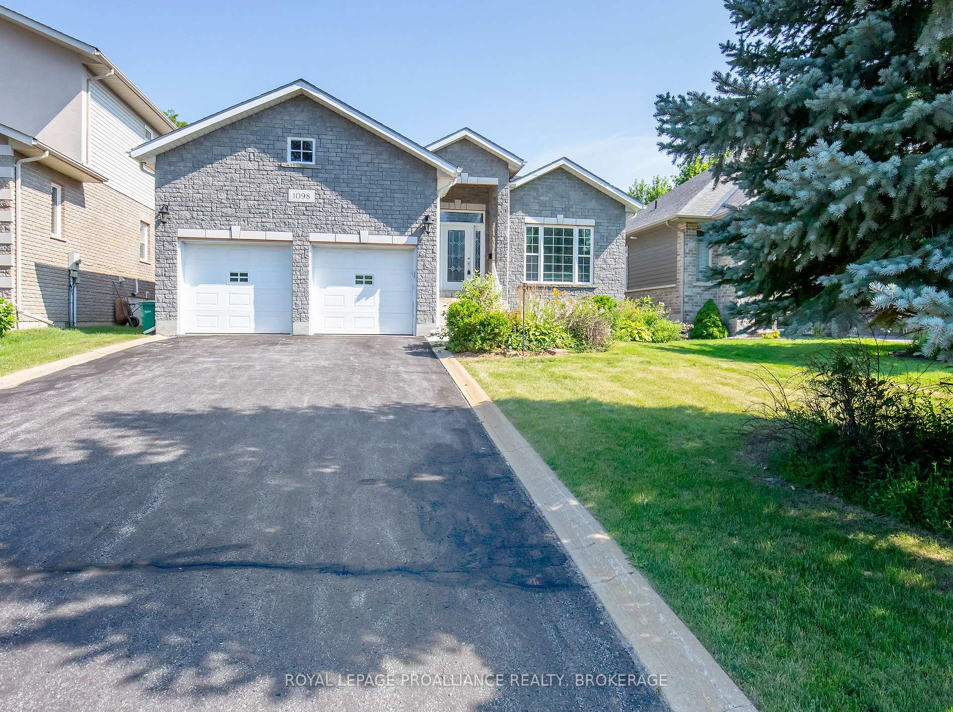Photo of 1098 Coverdale Drive