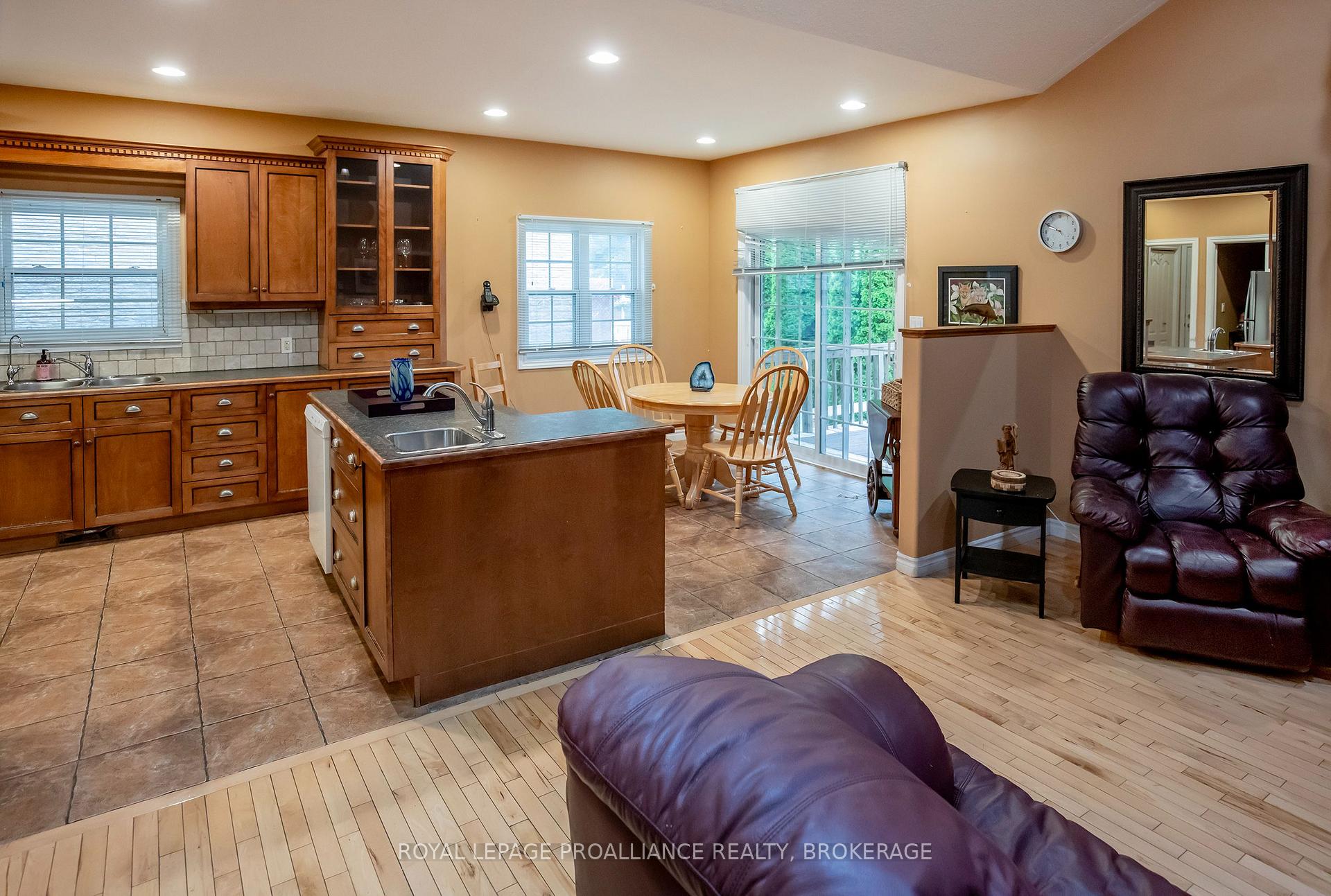 Photo 8 of 1098 Coverdale Drive, Kingston, City SouthWest — HOMEH