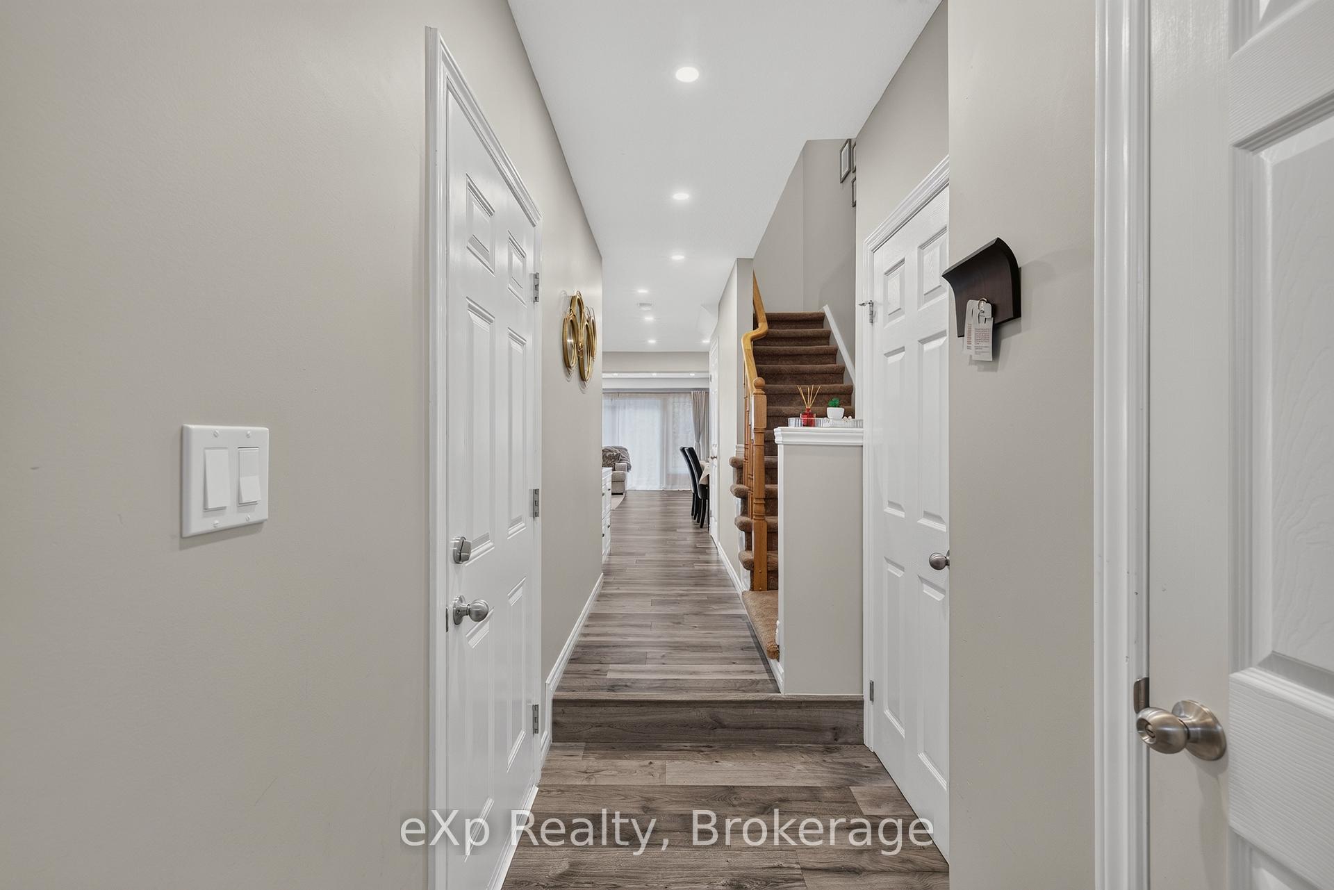 Photo 12 of Unit 4, 975 Strasburg Road, Kitchener, Country Hills — HOMEH