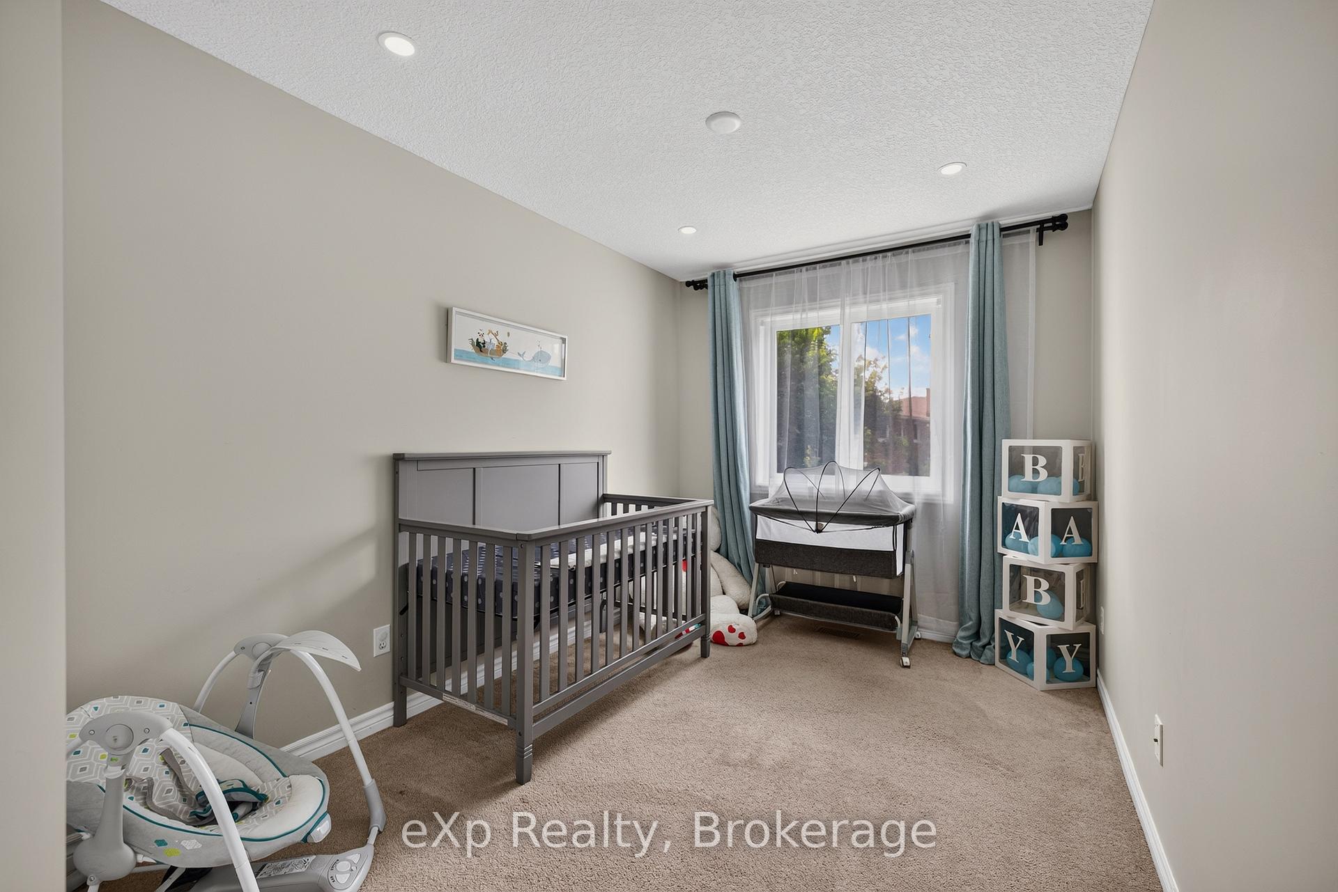 Photo 19 of Unit 4, 975 Strasburg Road, Kitchener, Country Hills — HOMEH