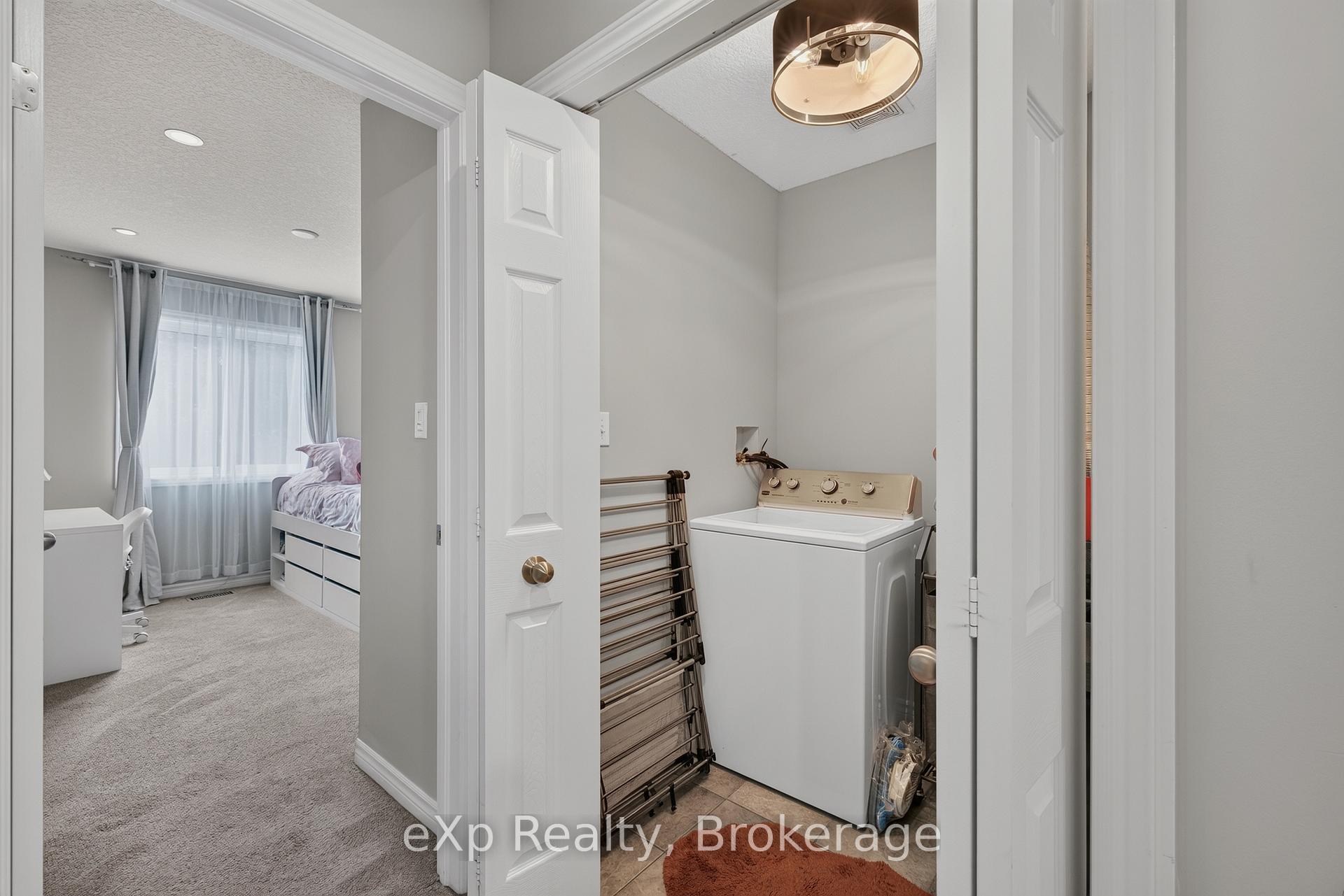 Photo 22 of Unit 4, 975 Strasburg Road, Kitchener, Country Hills — HOMEH