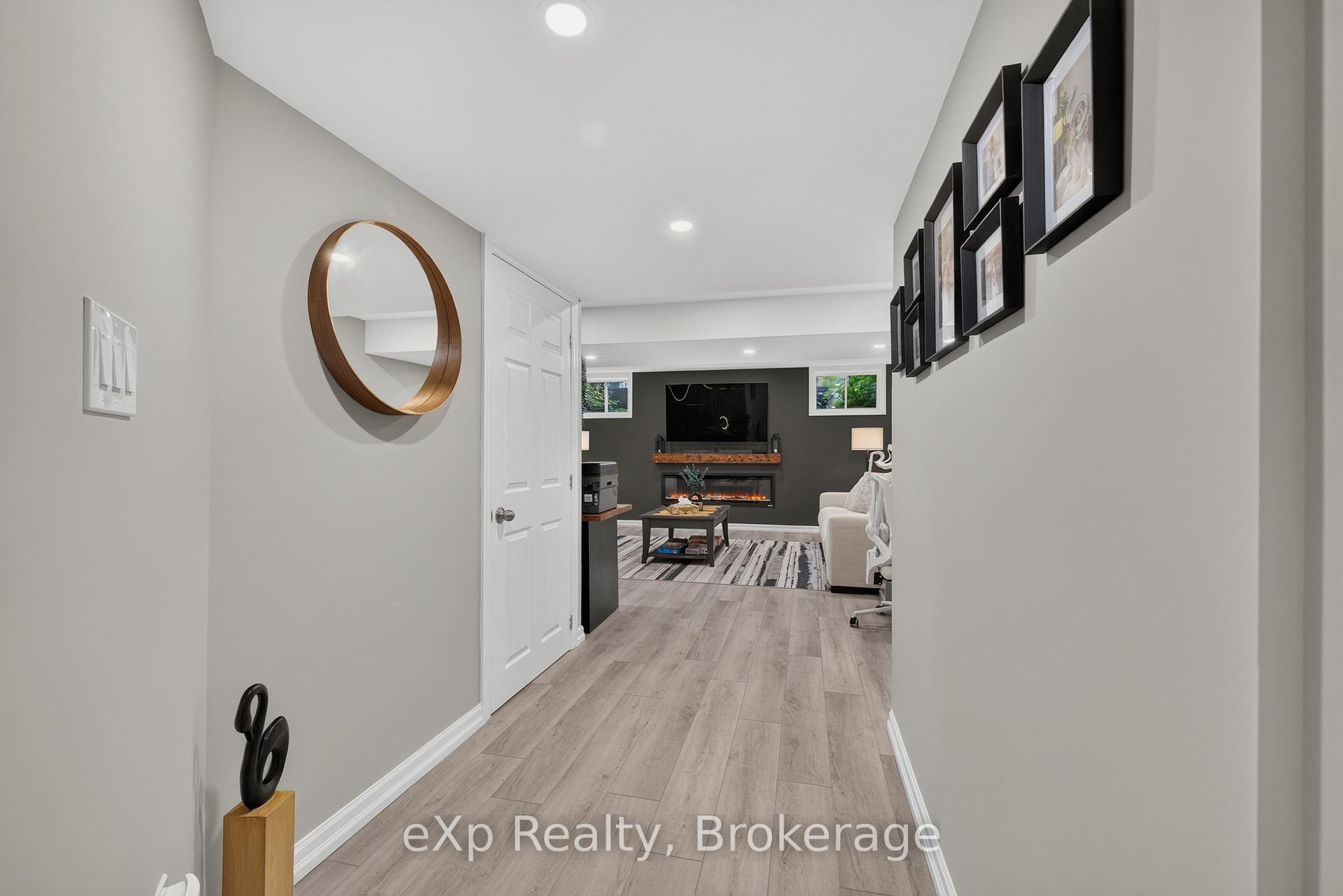 Photo 30 of Unit 4, 975 Strasburg Road, Kitchener, Country Hills — HOMEH