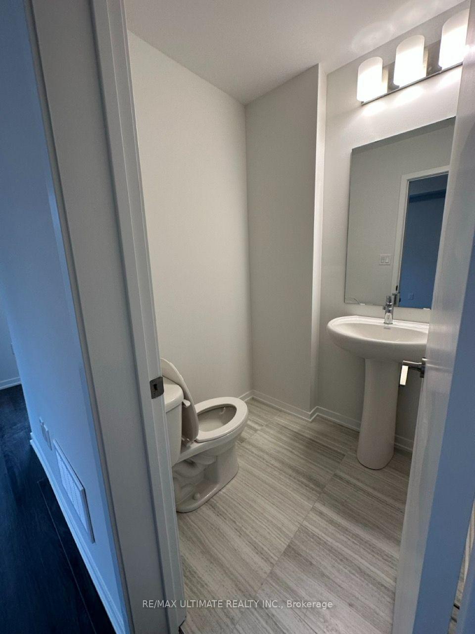 Photo 12 of Unit 32, 15 William Jackson Way, Etobicoke, New Toronto — HOMEH