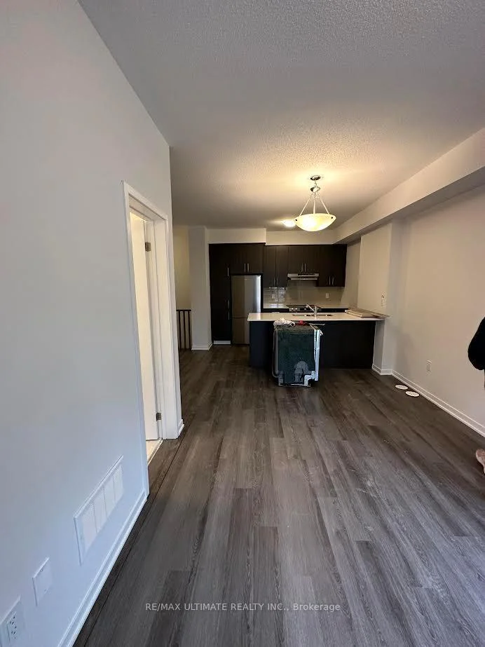 Photo 6 of Unit 32, 15 William Jackson Way, Etobicoke, New Toronto — HOMEH