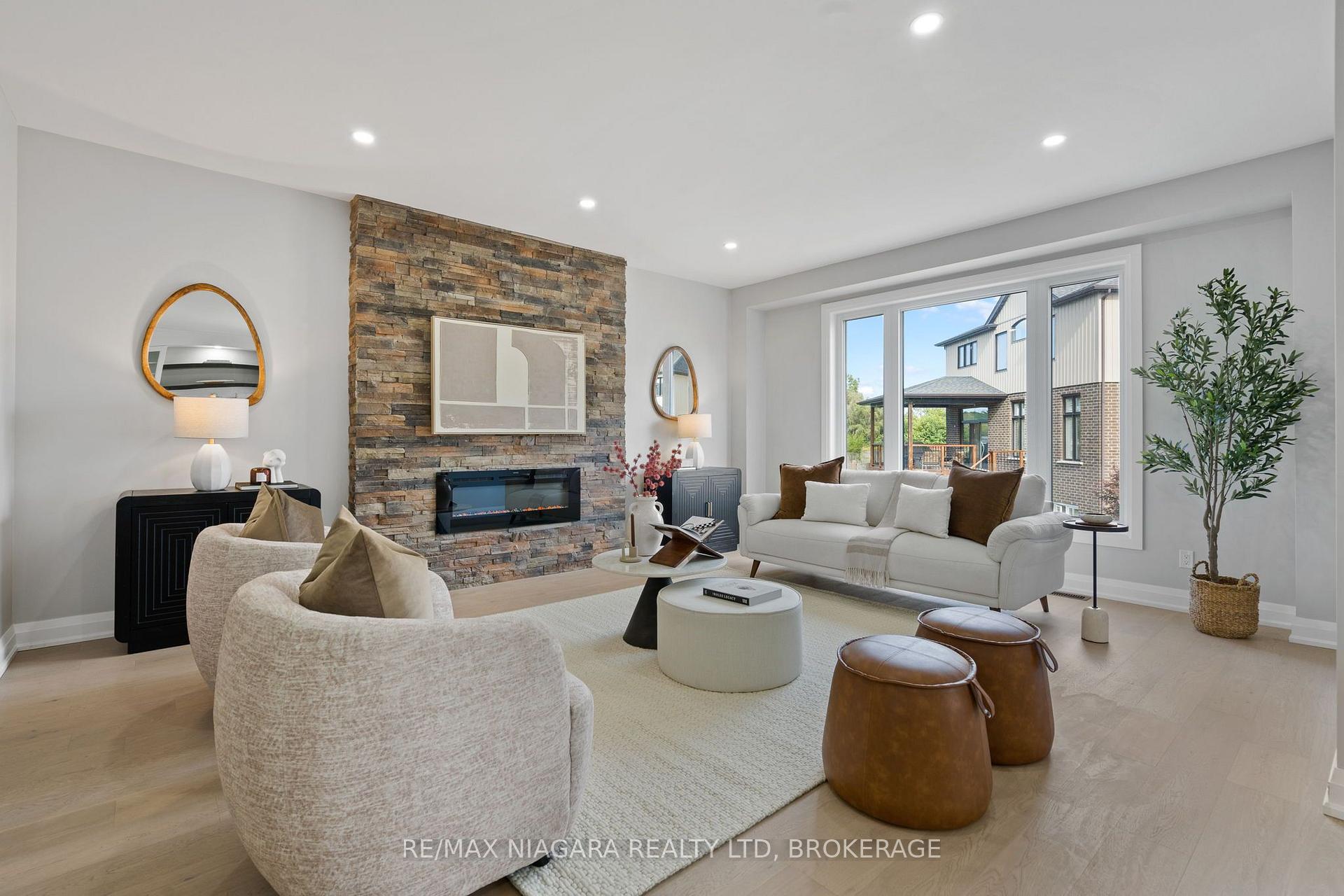 Photo 11 of 6136 Curlin Crescent, Niagara Falls, Forestview — HOMEH