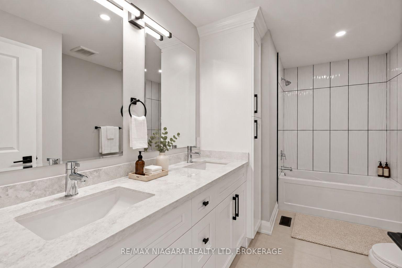 Photo 25 of 6136 Curlin Crescent, Niagara Falls, Forestview — HOMEH