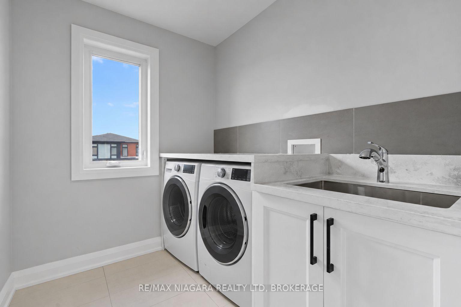 Photo 28 of 6136 Curlin Crescent, Niagara Falls, Forestview — HOMEH