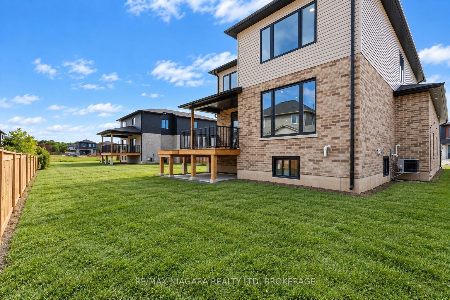 Photo 34 of 6136 Curlin Crescent, Niagara Falls, Forestview — HOMEH