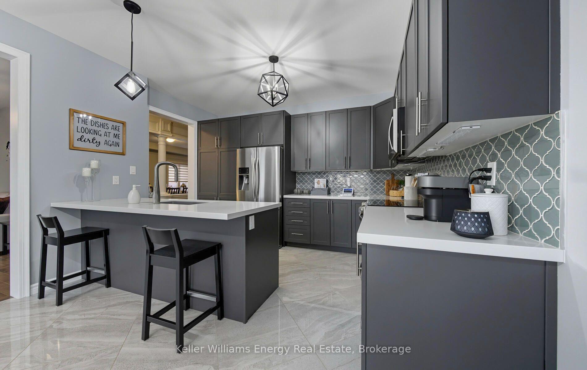Photo 15 of 2016 Magee Court, Oshawa, Taunton — HOMEH