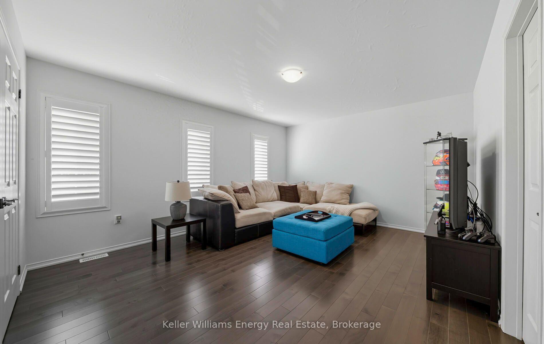 Photo 24 of 2016 Magee Court, Oshawa, Taunton — HOMEH