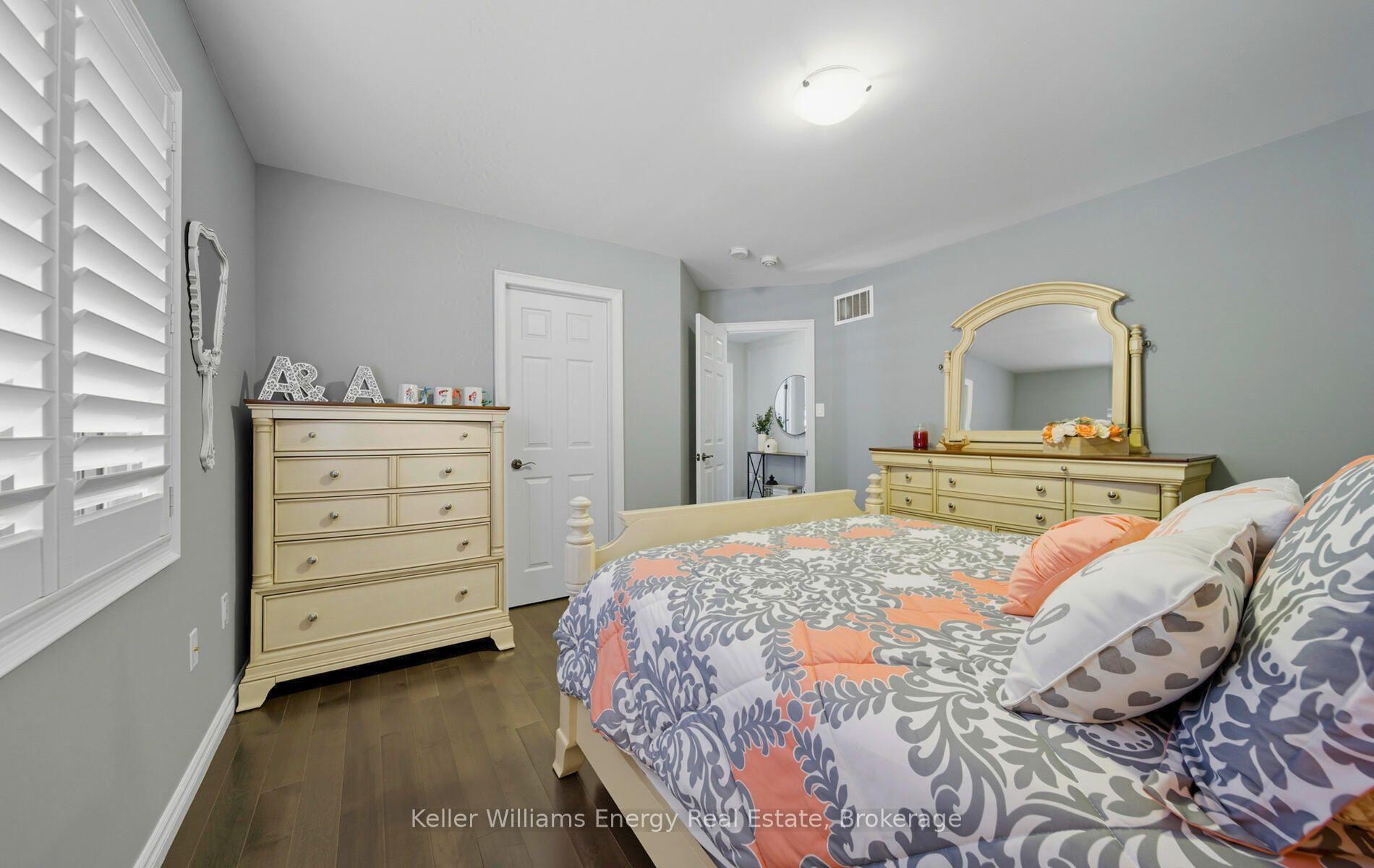 Photo 35 of 2016 Magee Court, Oshawa, Taunton — HOMEH