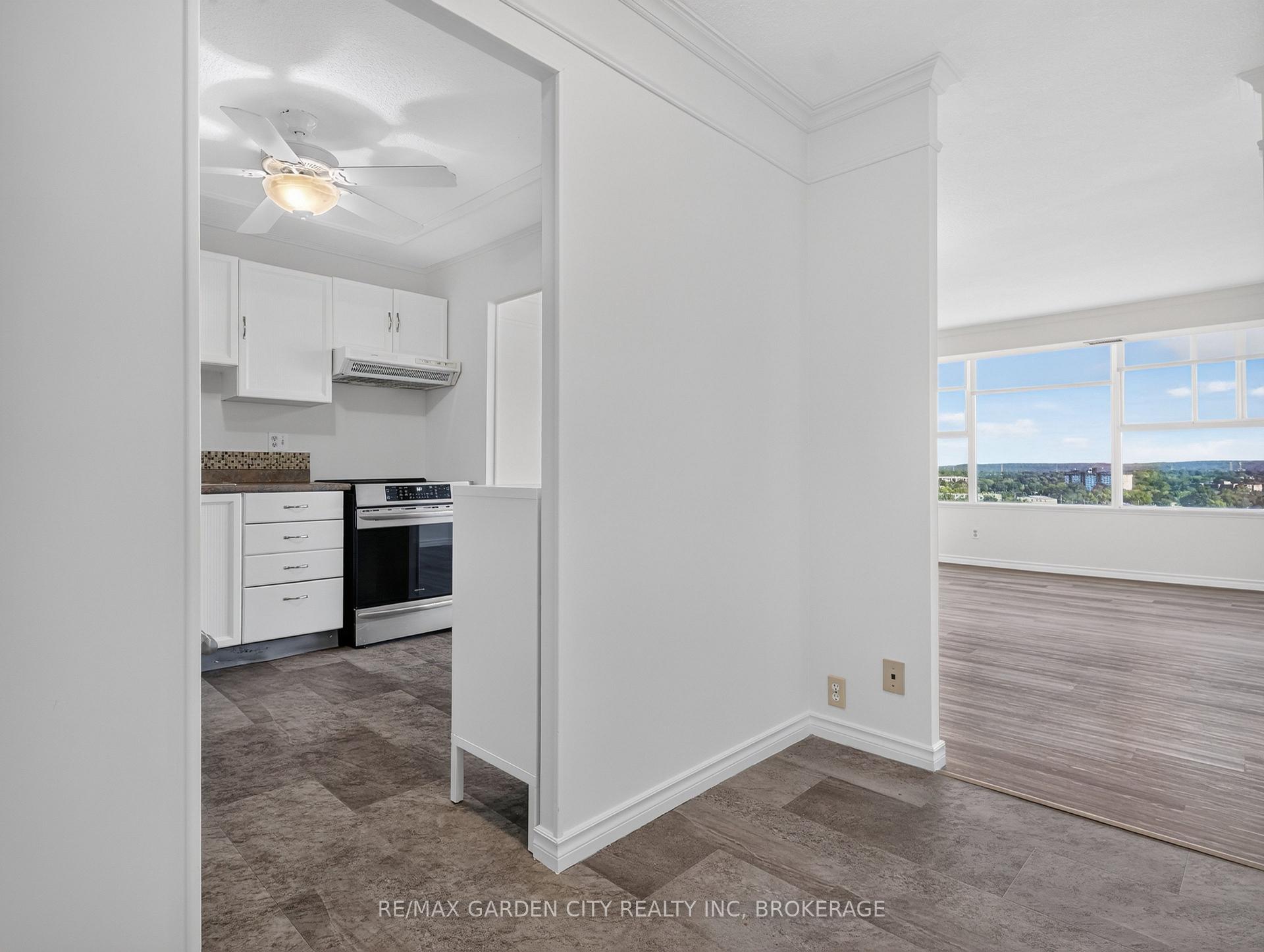 Photo 3 of Unit 1107, 7 Gale Crescent, St. Catharines, E. Chester — HOMEH